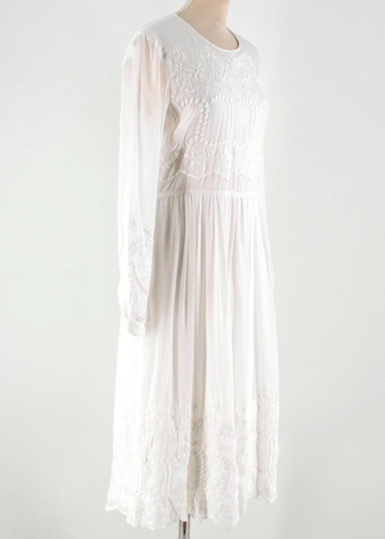 Burberry White Floral Embroidered Dress S 10 at 1stDibs