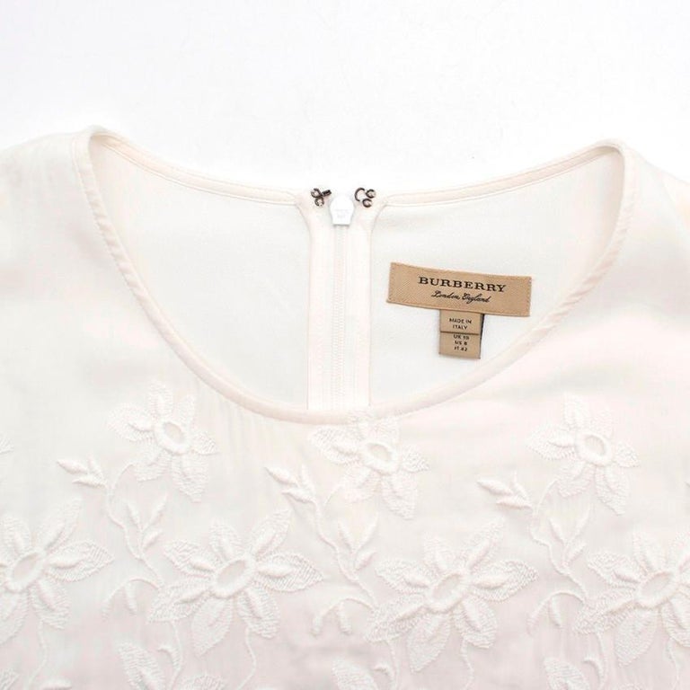 Burberry White Floral Embroidered Dress S UK10 at 1stDibs burberry