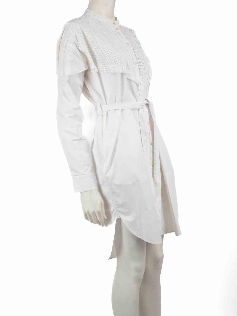 CONDITION is Very good. Minimal wear to dress is evident. Minimal wear to the rear neckline lining with faint discoloured mark on this used Burberry designer resale item.
 
 Details
 White
 Cotton
 Shirt dress
 Knee length
 Lace trimmed
 Front