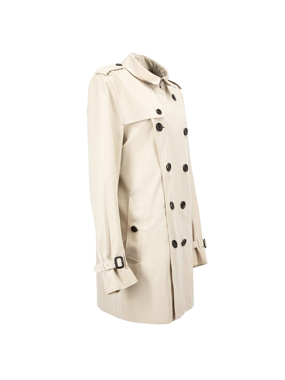 CONDITION is Very good. Minimal wear to coat is evident. Minimal wear to the outer fabric where some marks can be seen around the fourth buttons on this used Burberry designer resale item. 
 
 Details
  Beige
 Cotton
 Mid length trench coat
 Double