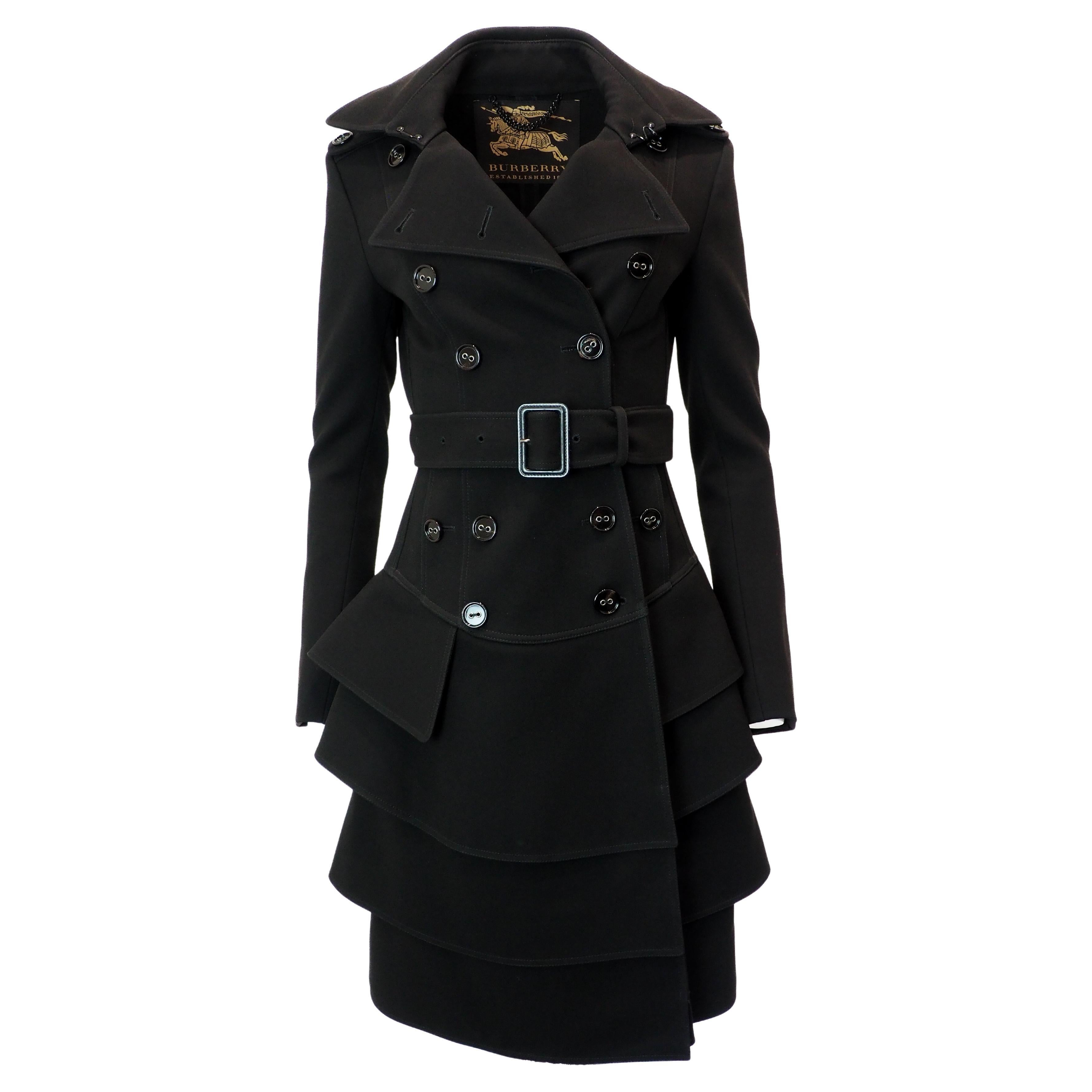 Burberry Donna Doppiopetto Nero con cintura e trench a righe