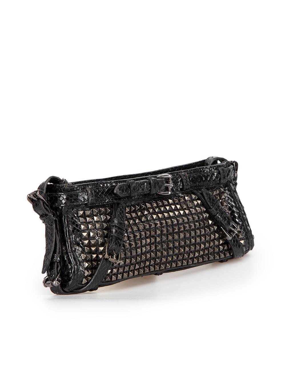 CONDITION is Very good. Minimal wear to clutch bag is evident. Minimal wear to leather with minor tarnishing on hardware on this used Burberry designer resale item.



Details


Black

Python leather

Medium clutch bag

Studded

Decorative