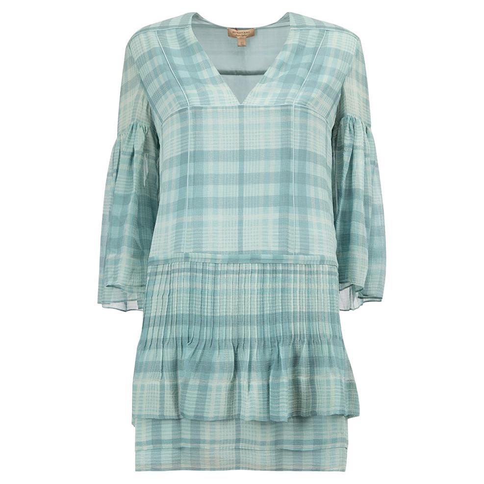 Burberry - Mini-robe à carreaux bleus et col en V pour femme en vente