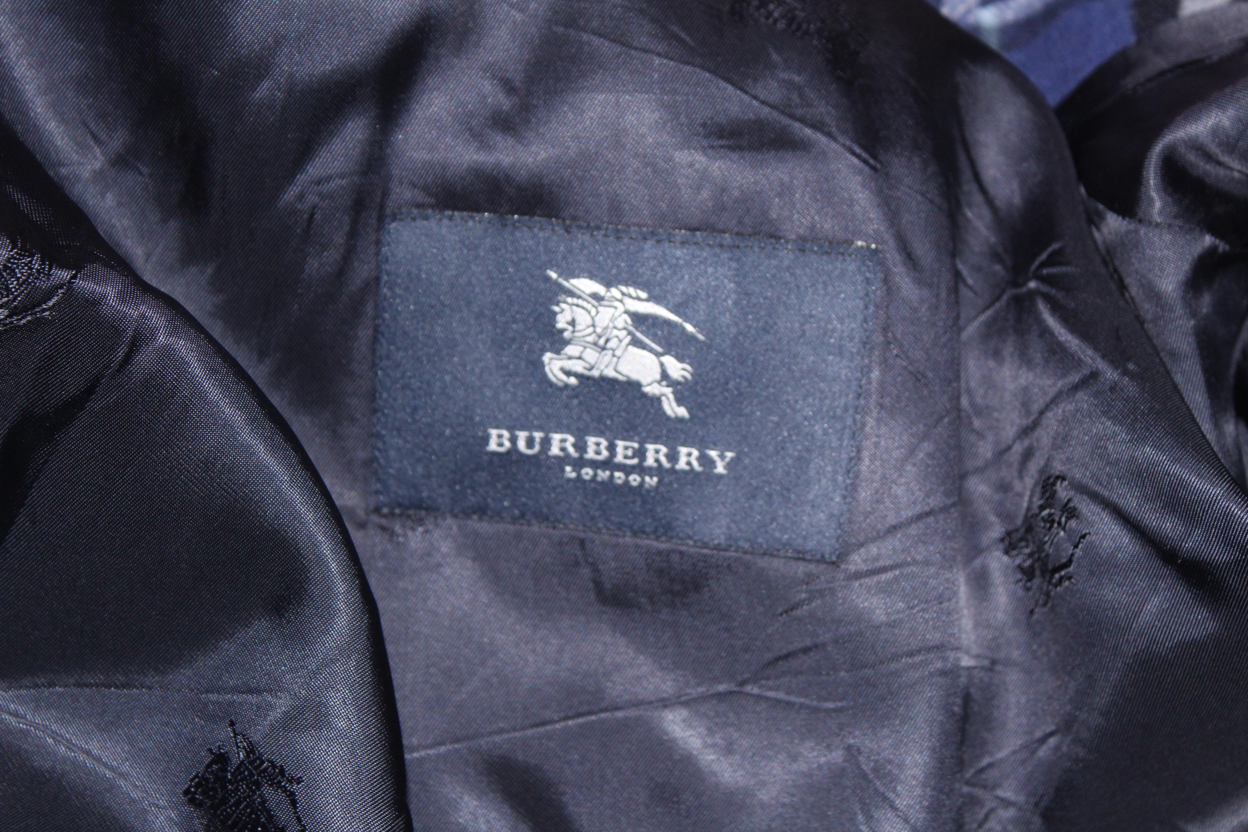 Burberry Women's Double Breasted Coat in Blue Check, c. 2000's, size 6 US For Sale 6