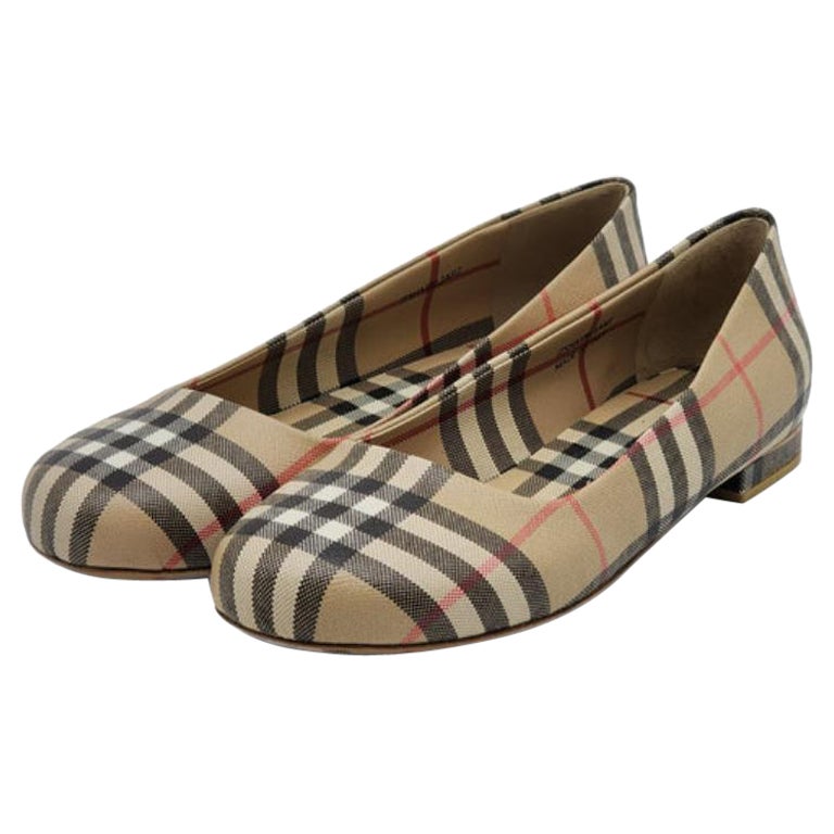 Kalinga Ashok Burberry Rainbow Vintage Check Poncho Buckle Sandals