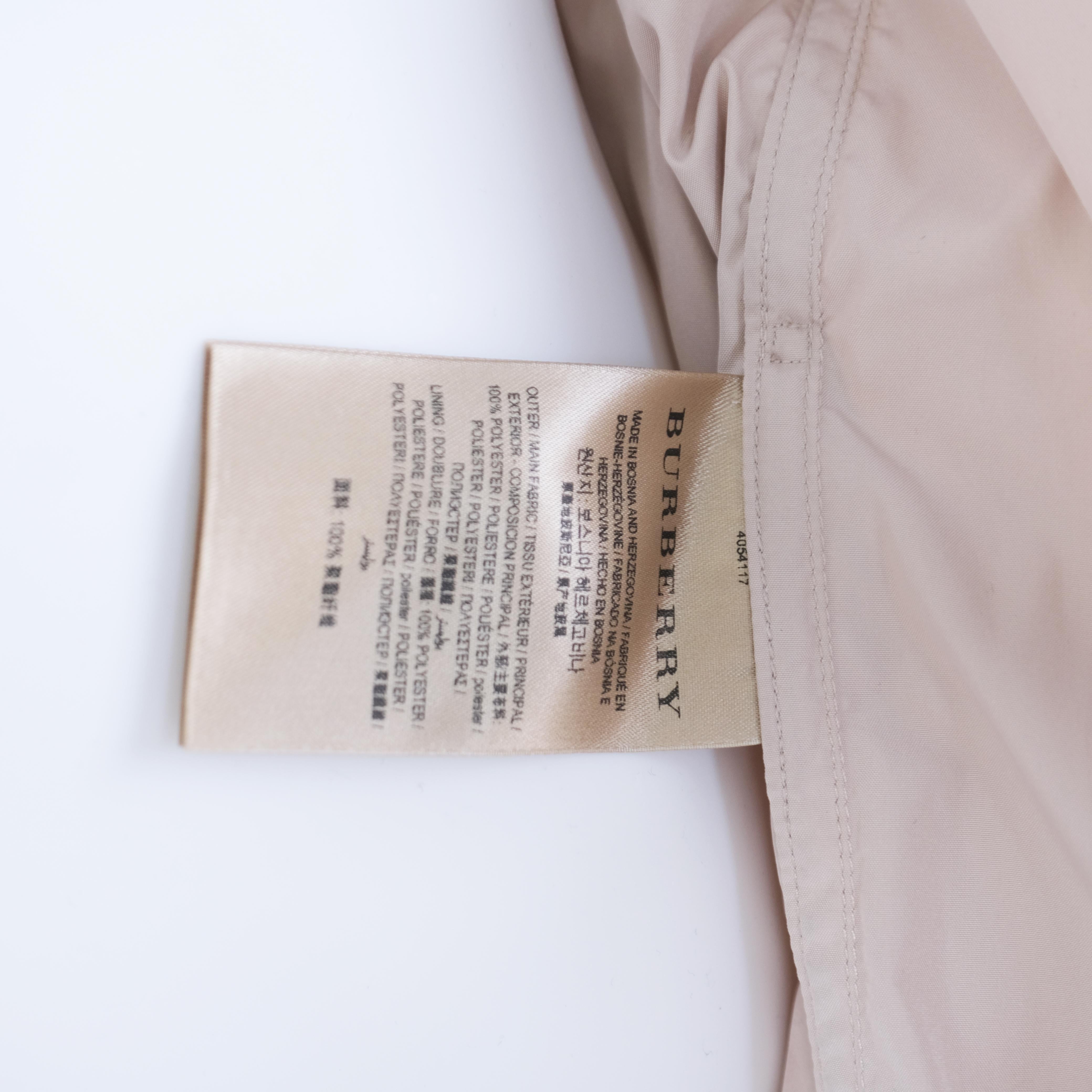 BURBERRY Women's Light Pink  Belted  Light Weight  Raincoat Small For Sale 3