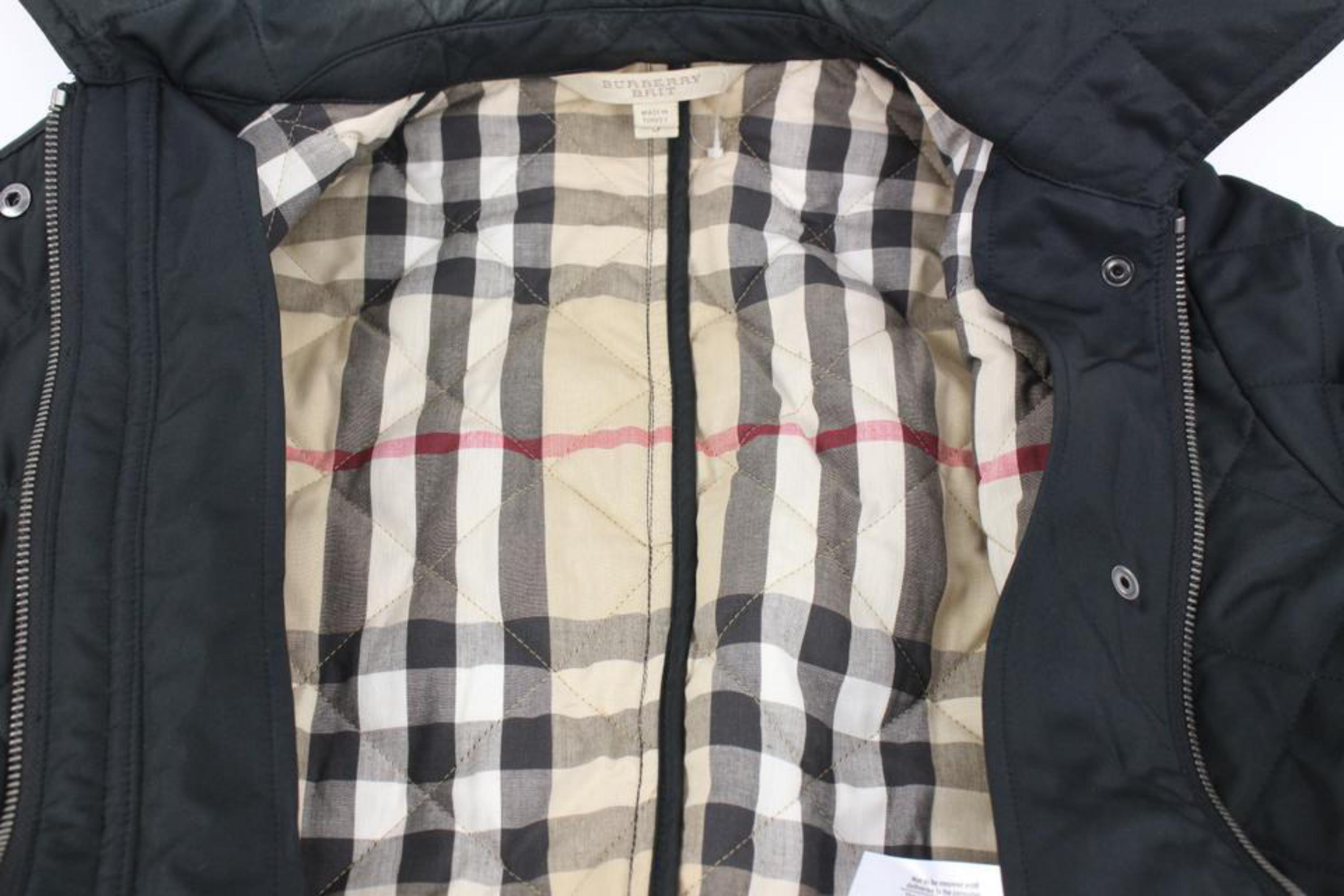 Burberry Femme Small Black Quilted Nova Check Belted Jacket 120b33 en vente 4