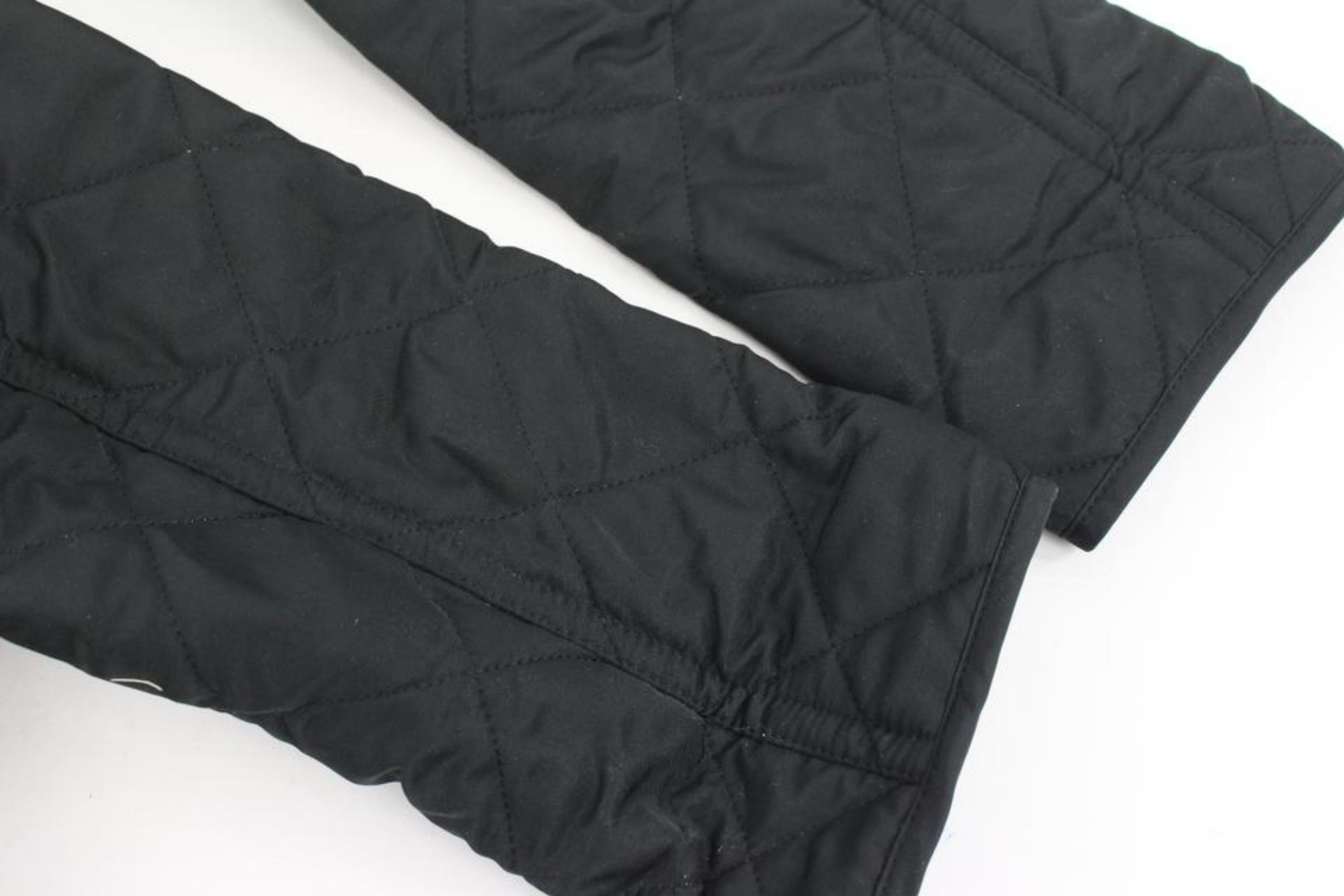 Burberry Femme Small Black Quilted Nova Check Belted Jacket 120b33 en vente 3