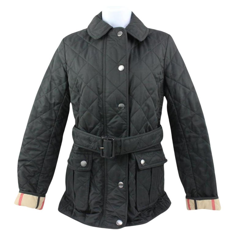 mager Optage Grænseværdi Burberry Women's Small Black Quilted Nova Check Belted Jacket 120b33 For  Sale at 1stDibs