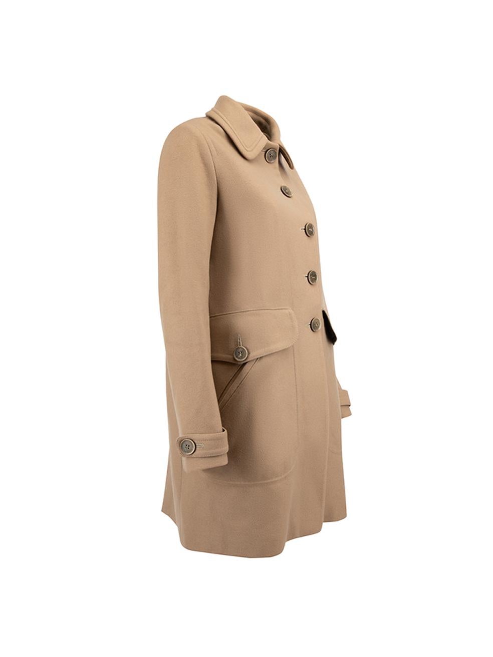CONDITION is Very good. Minimal wear to coat is evident. Minimal wear to the outer fabric and there is a small stain to the front of the collar on the underside of this used Thomas Burberry designer resale item. 



Details


Beige

Wool

Mid length