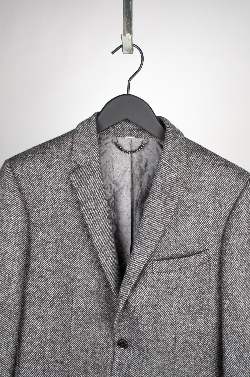 Burberry Wool Blazer Men Jacket London Herringbone Size 48R (Medium) In New Condition For Sale In Kaunas, LT