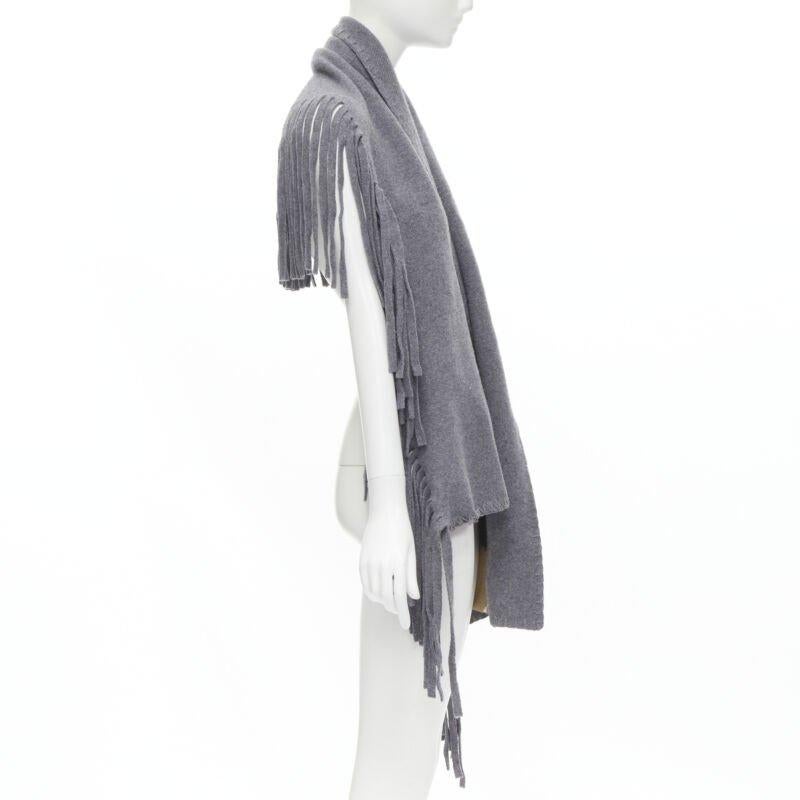 BURBERRY wool cashmere grey solid felted fringe knitted overstitching scarf In Excellent Condition In Hong Kong, NT