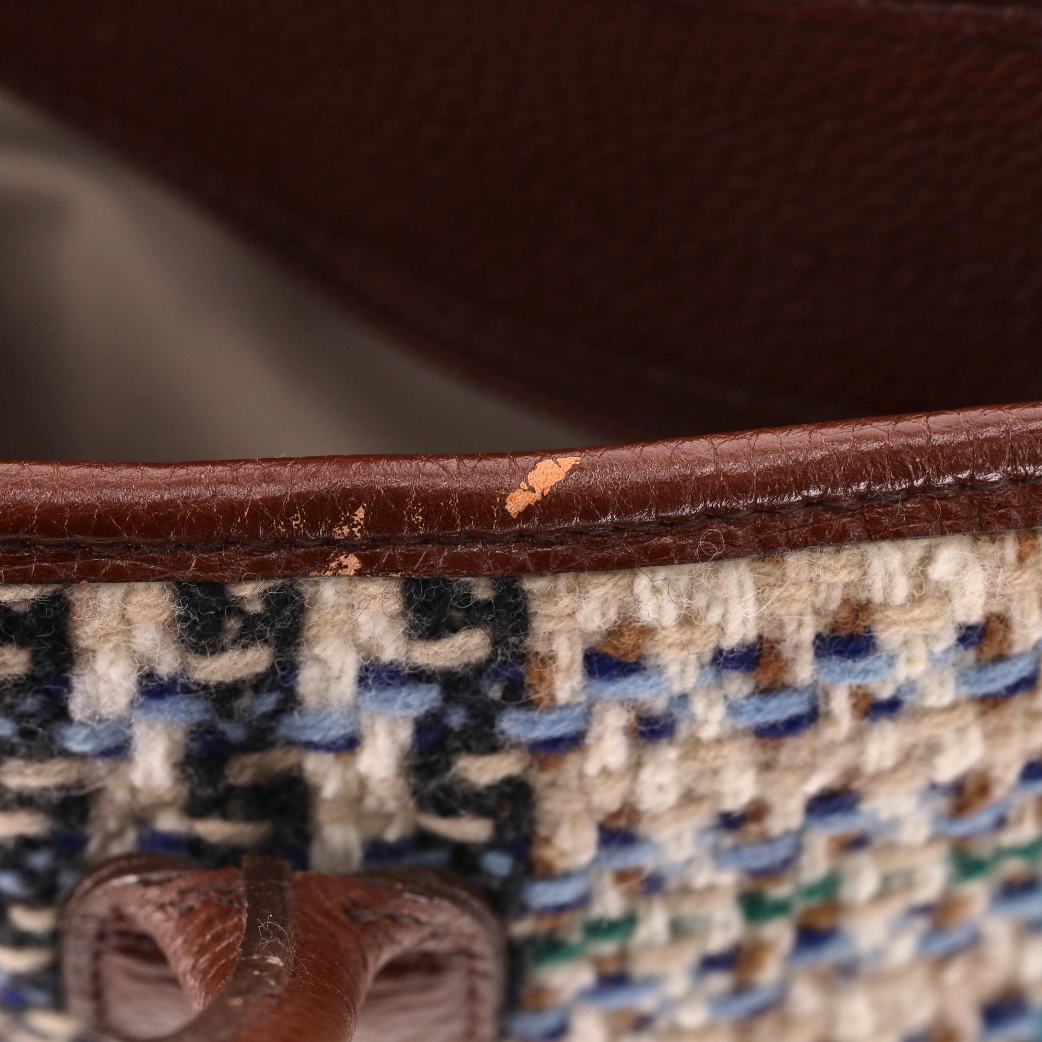 Sac à main en laine tissée Burberry en vente 3