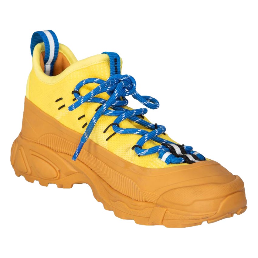 Zapatillas con cordones Burberry Amarillo Azul Talla IT 35 en venta