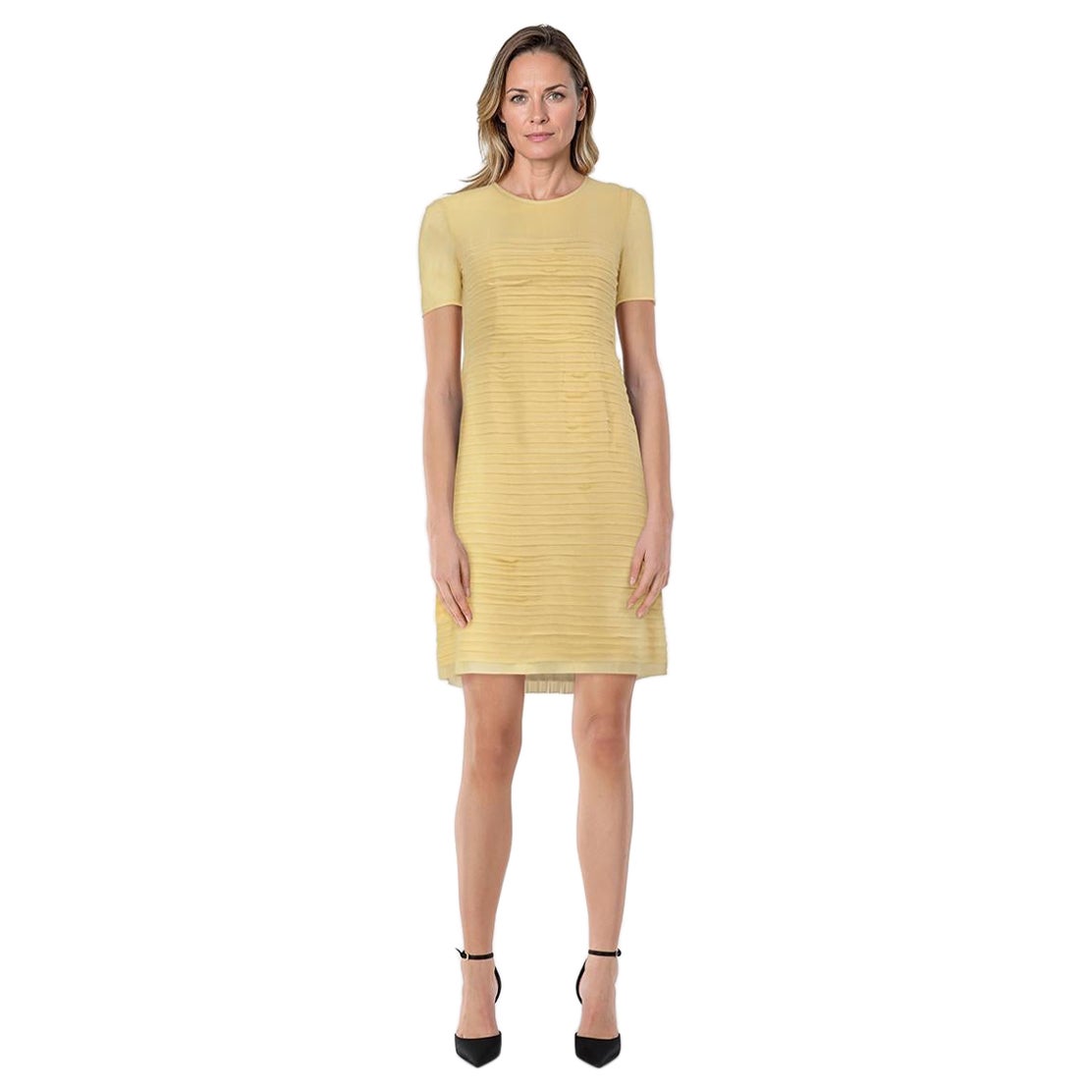 Burberry Gelbes getäfeltes Kleid mit kurzen Ärmeln Größe XS im Angebot