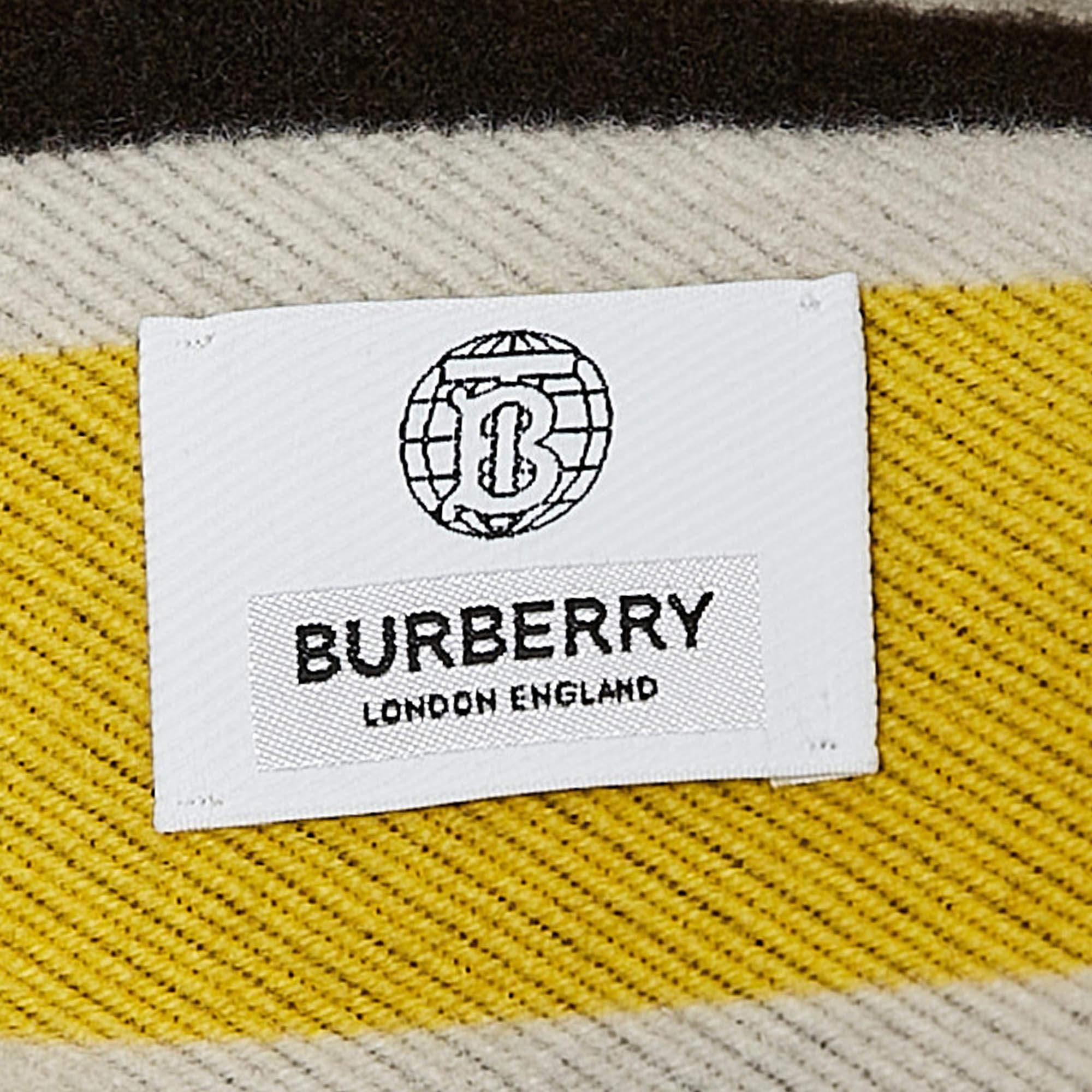 Burberry Yellow Text Checkboard Cashmere Blend Football Scarf In New Condition For Sale In Dubai, Al Qouz 2