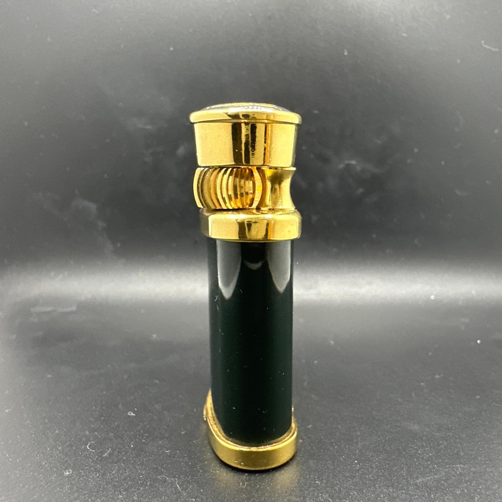 Women's or Men's Burberrys BRITISH dark green enamel gold plated vintage lighter blue sapphire