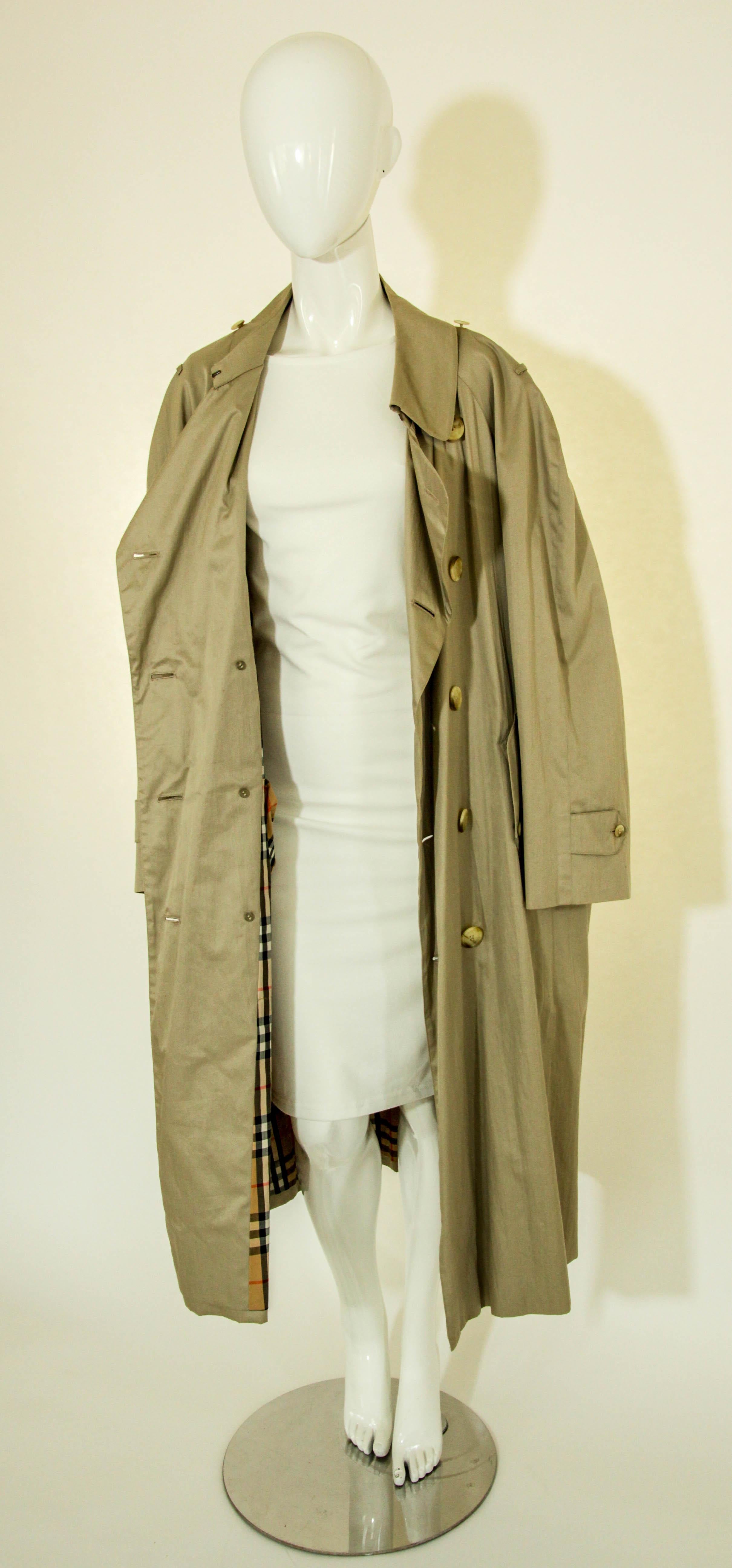 Beige BURBERRY'S Classic Tan Trench 1980's Cotton Double Breasted For Sale