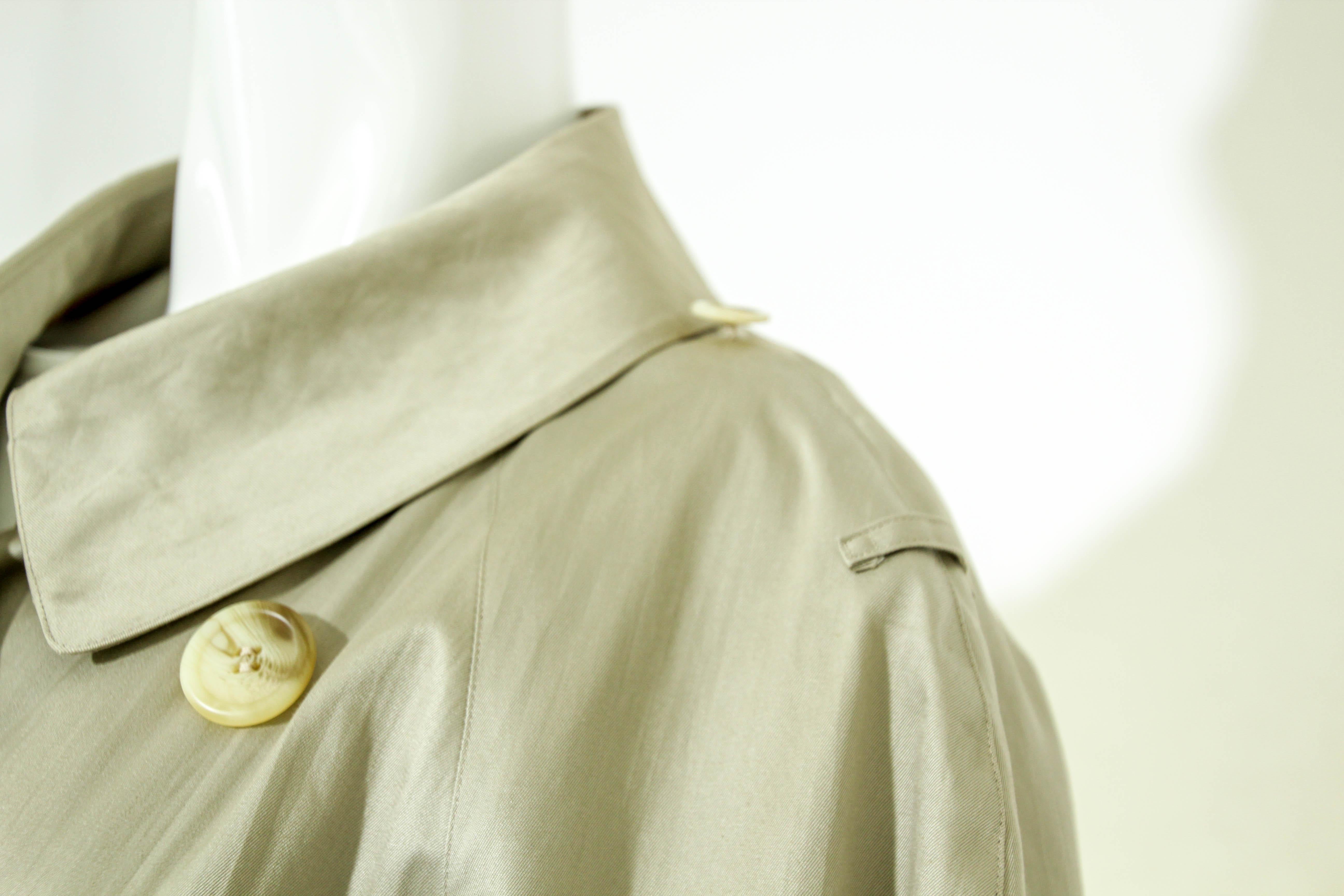 BURBERRY'S Classic Tan Trench 1980's Cotton Double Breasted For Sale 3