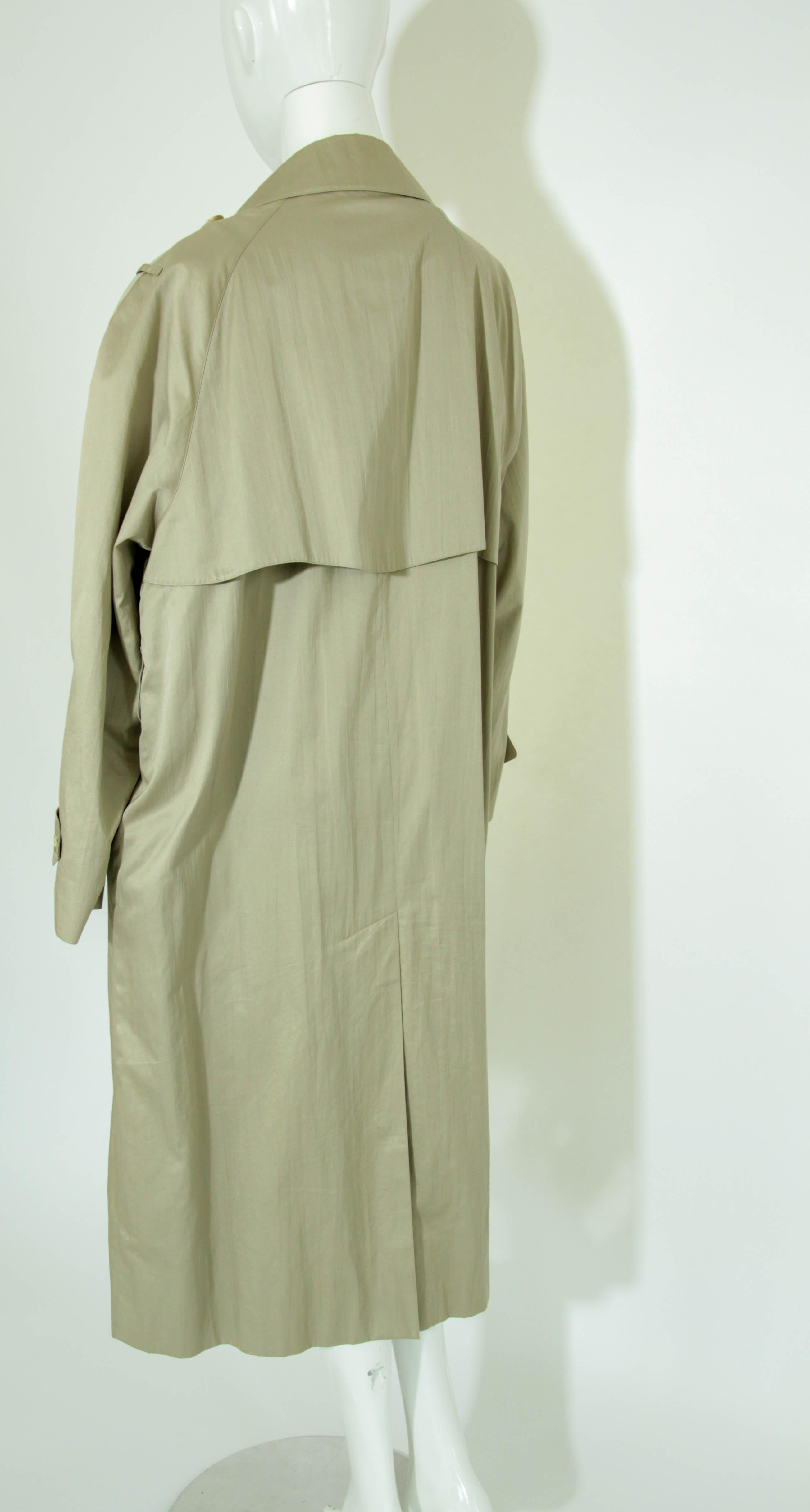 BURBERRY'S Classic Tan Trench 1980's Cotton Double Breasted For Sale 4