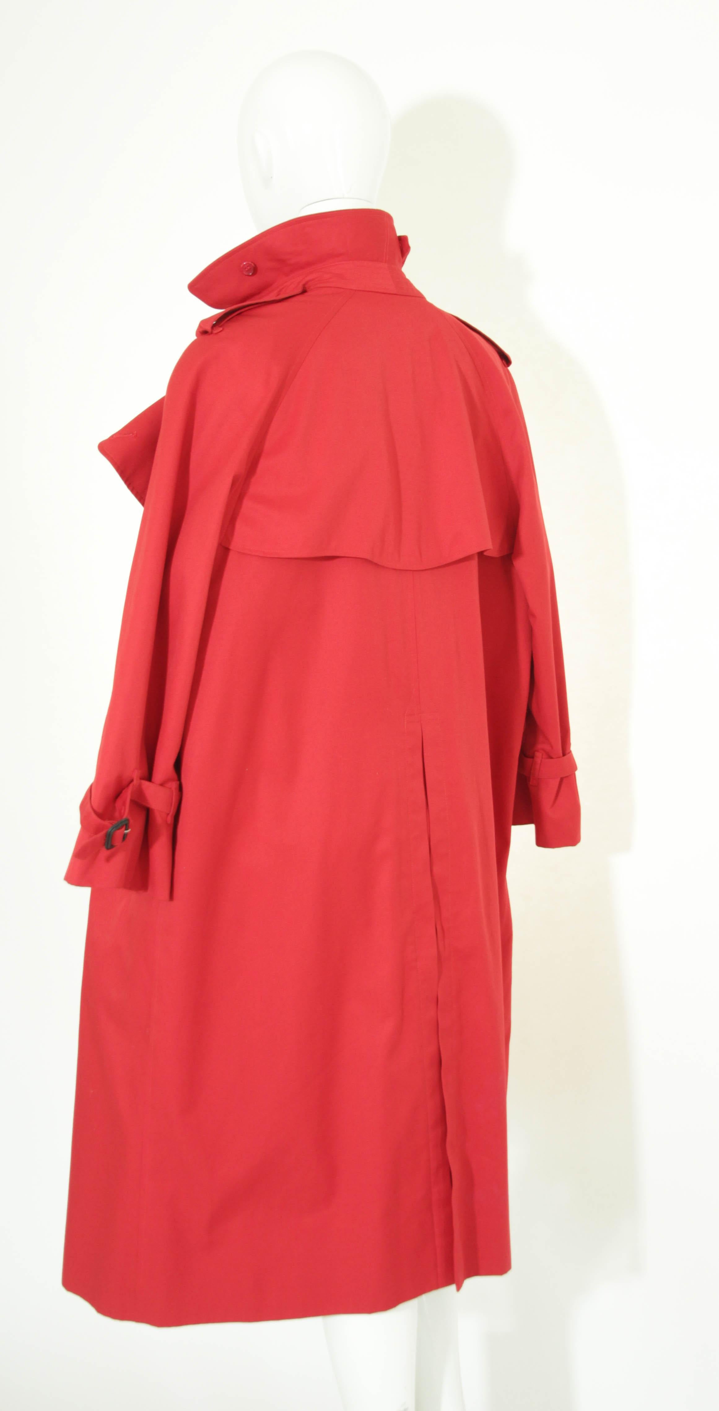 BURBERRY'S London Cherry Red Nova Plaid Trench Cotton Double Breasted 1980s For Sale 14