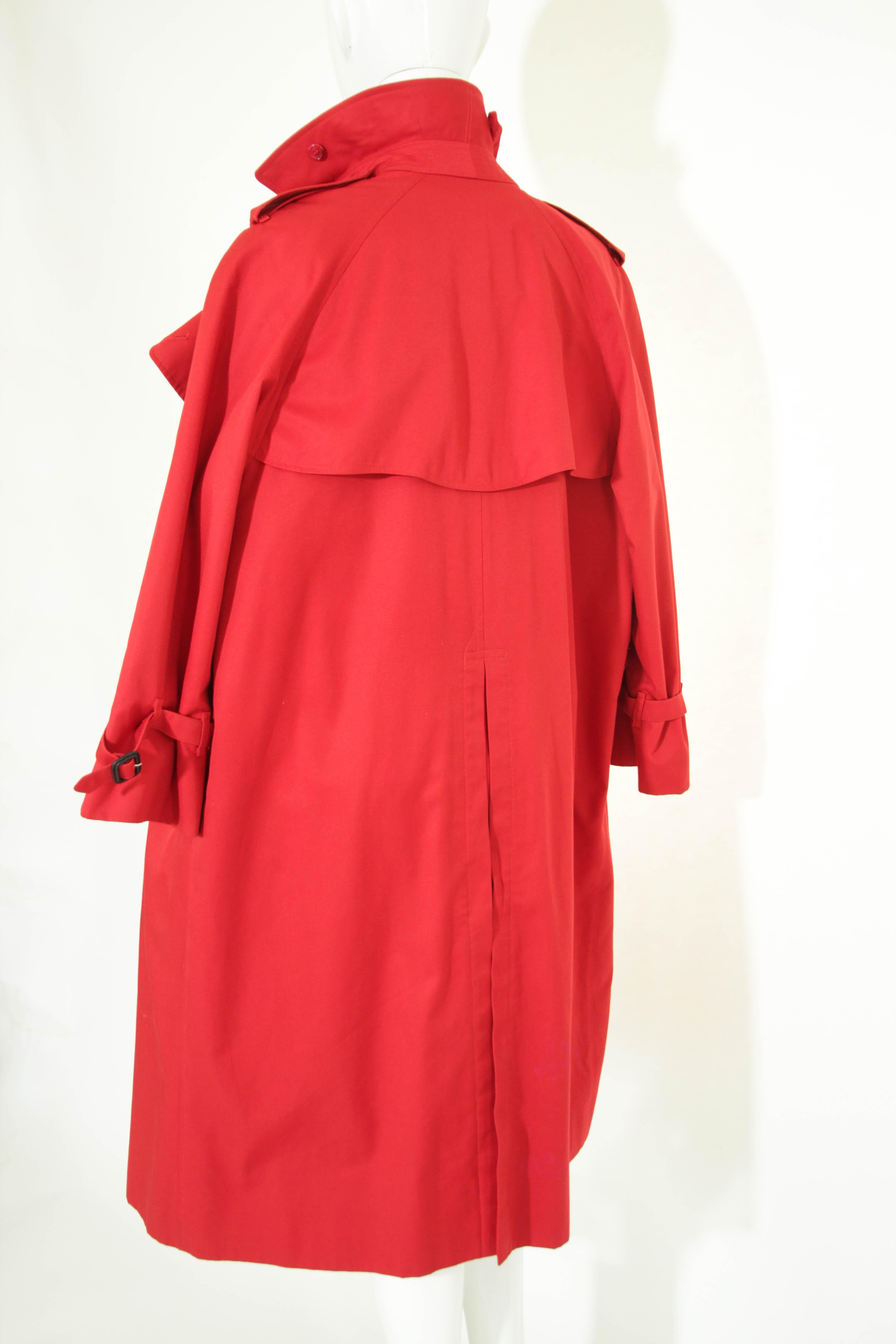 BURBERRY'S London Cherry Red Nova Plaid Trench Cotton Double Breasted 1980s For Sale 1