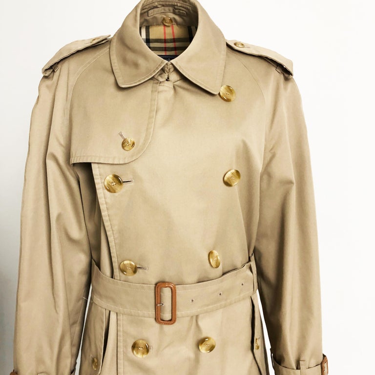 Burberrys London Mens Belted Trench Coat Tan Sz 40 at 1stDibs