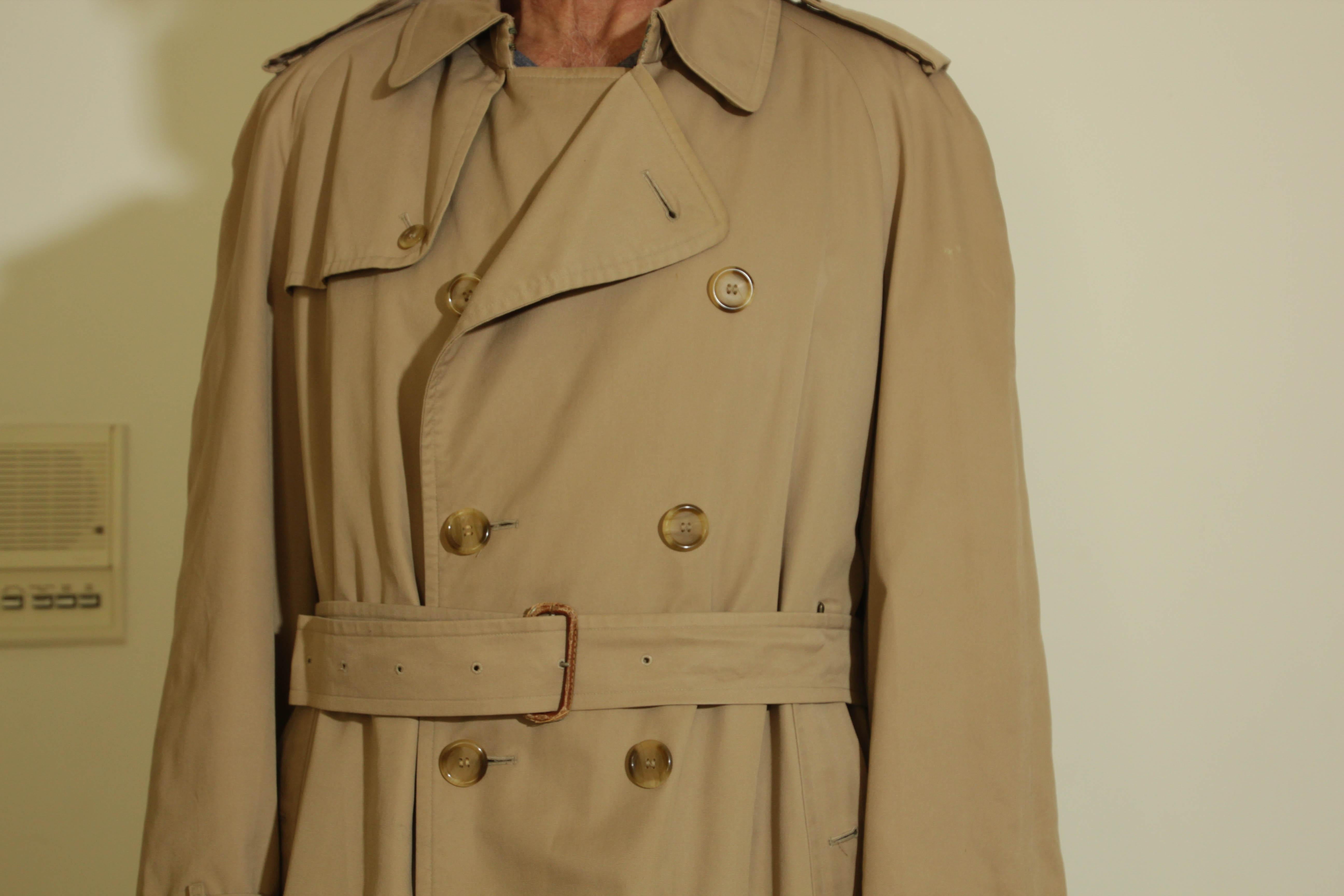 BURBERRY'S London Mens Belted Trench Coat Tan Sz 48 circa 1980 For Sale 12