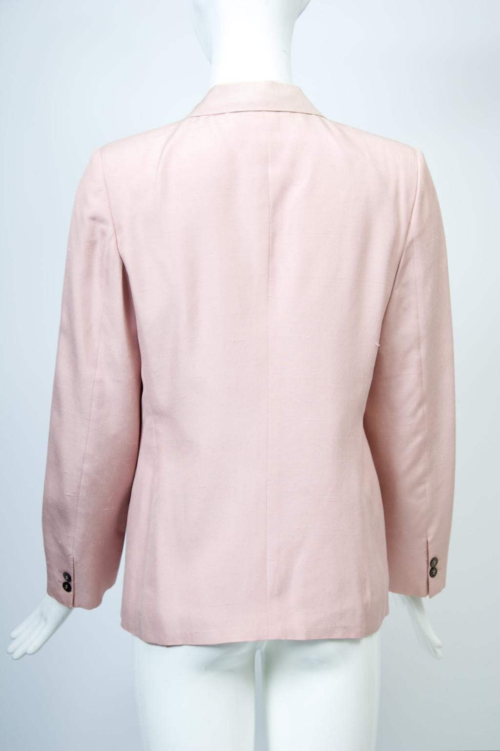 Donna Blazer di seta rosa di Burberry in vendita