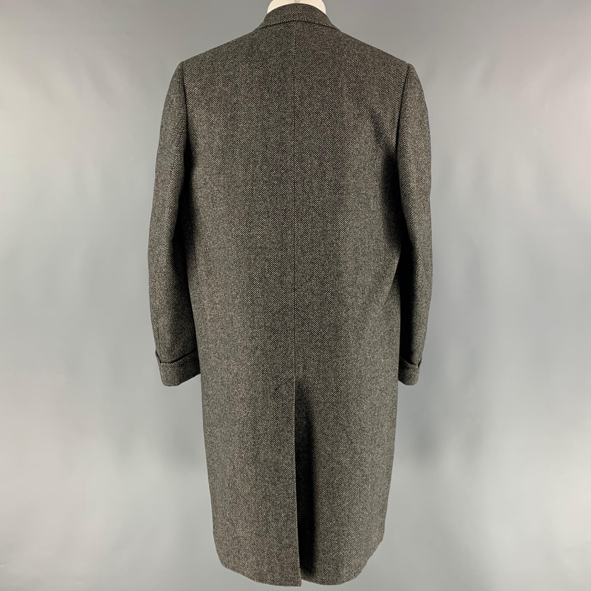 Men's BURBERRYS Size 40 Grey Black Nailhead Wool Notch Lapel Coat