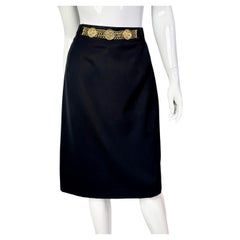 Jupe noire vintage de Burberry avec ceinture en métal