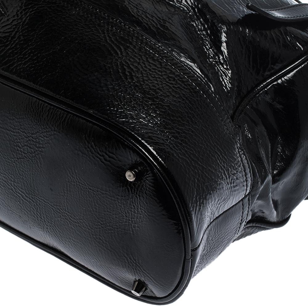 Burburry Black Patent Leather Oversize Hobo In Good Condition In Dubai, Al Qouz 2