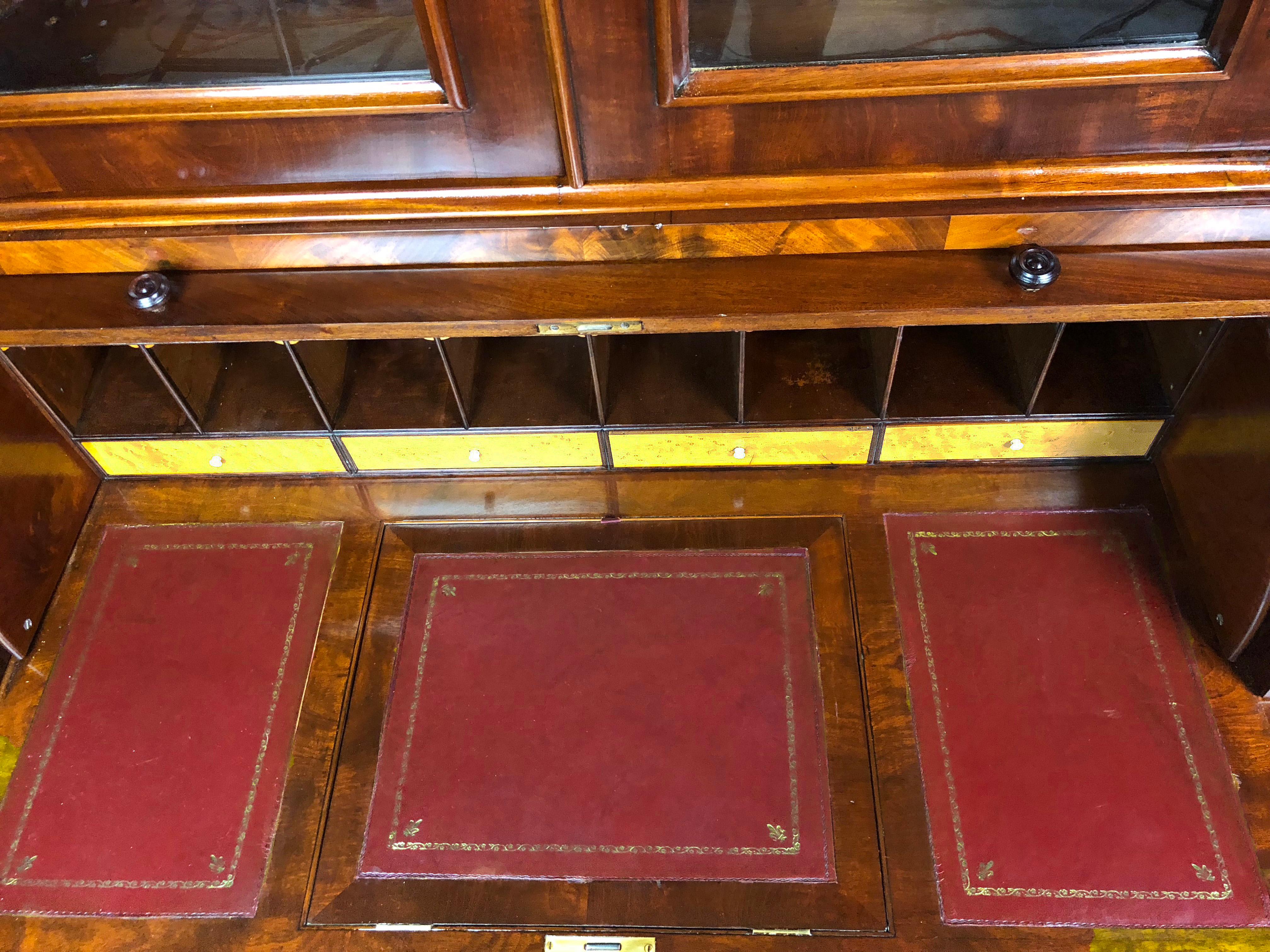 Victorian Bureau Bookcase Mid-Size 19th Century Cylinder Top Secretaire For Sale 4