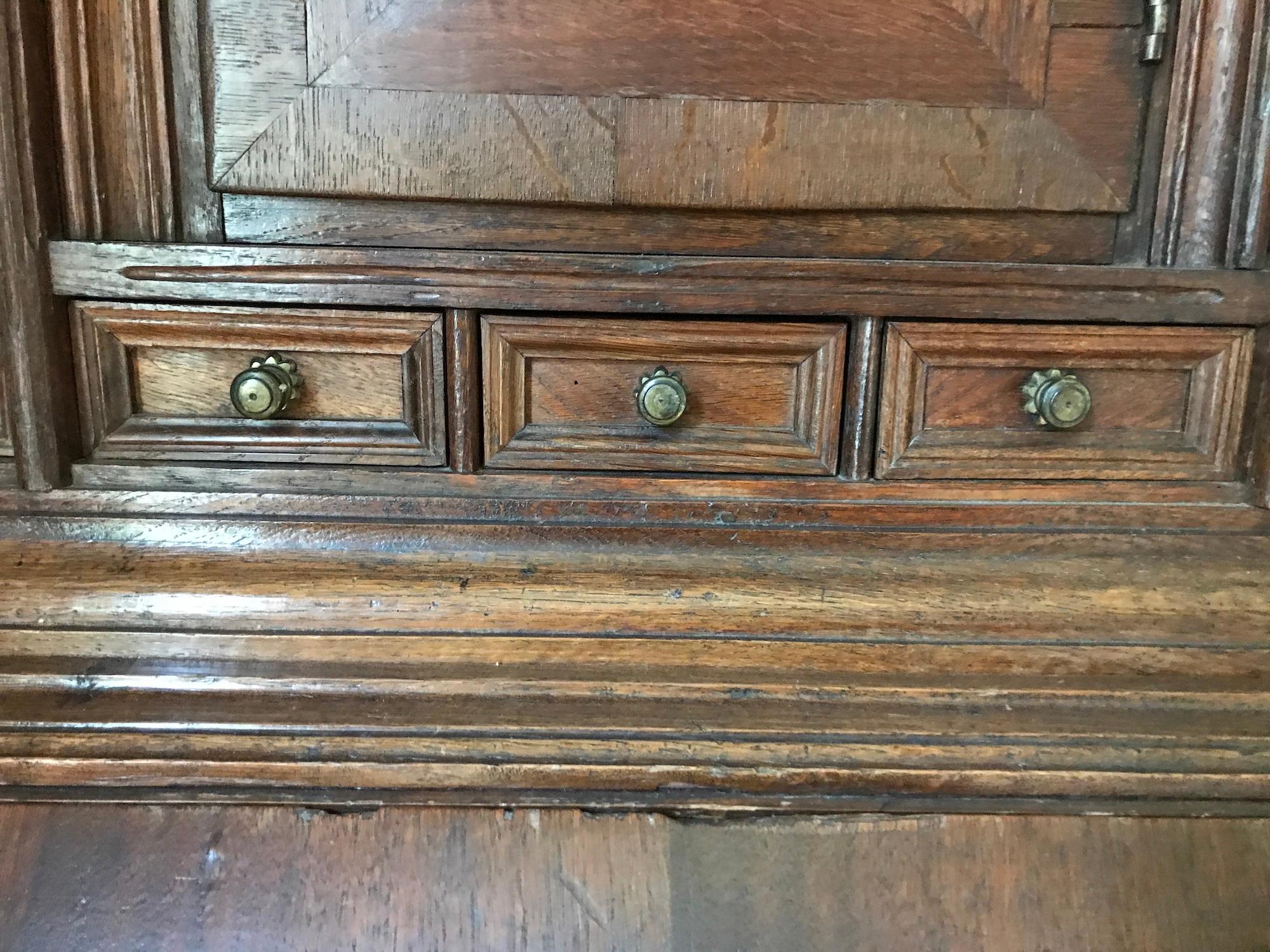 Mid-18th Century Bureau Bookcase Oak German Serpentine Front Original Brassware Working Locks For Sale