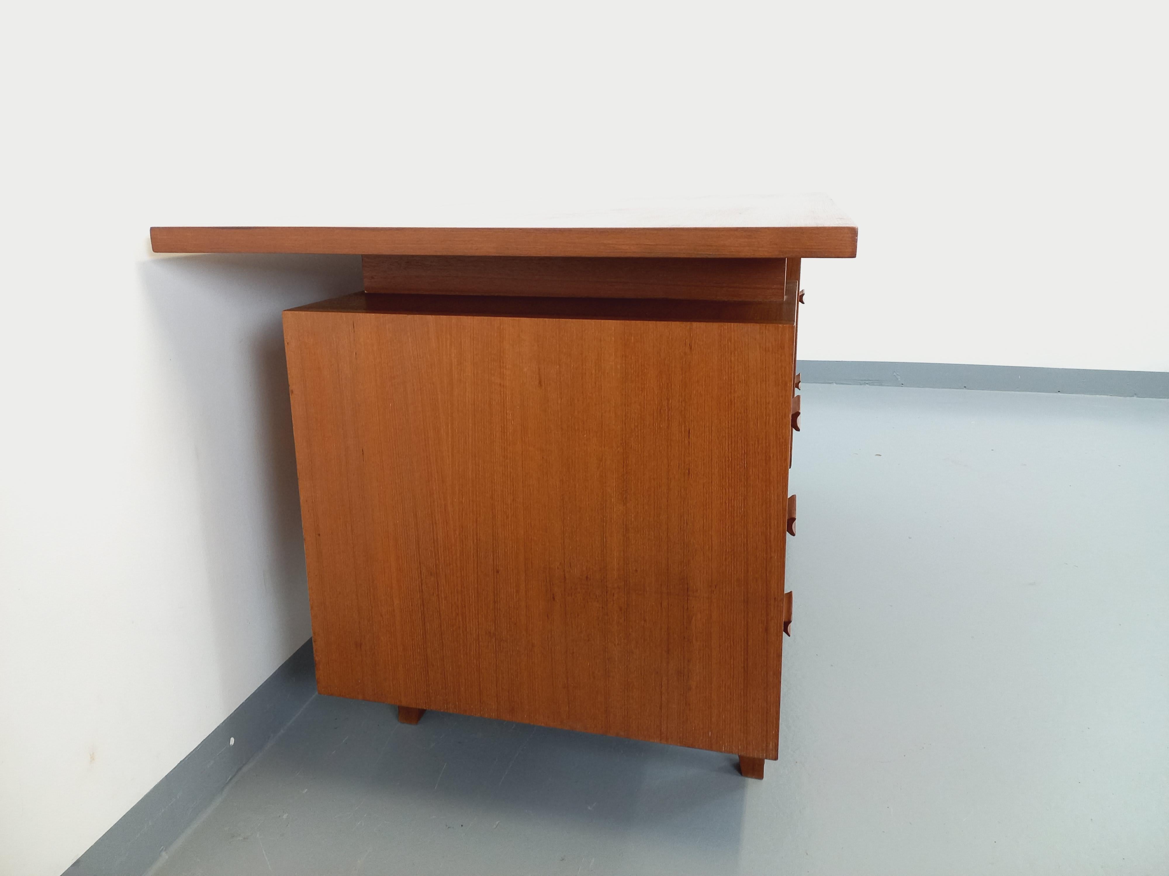 Bureau de direction double-face style scandinave vintage en teck des années 60 4