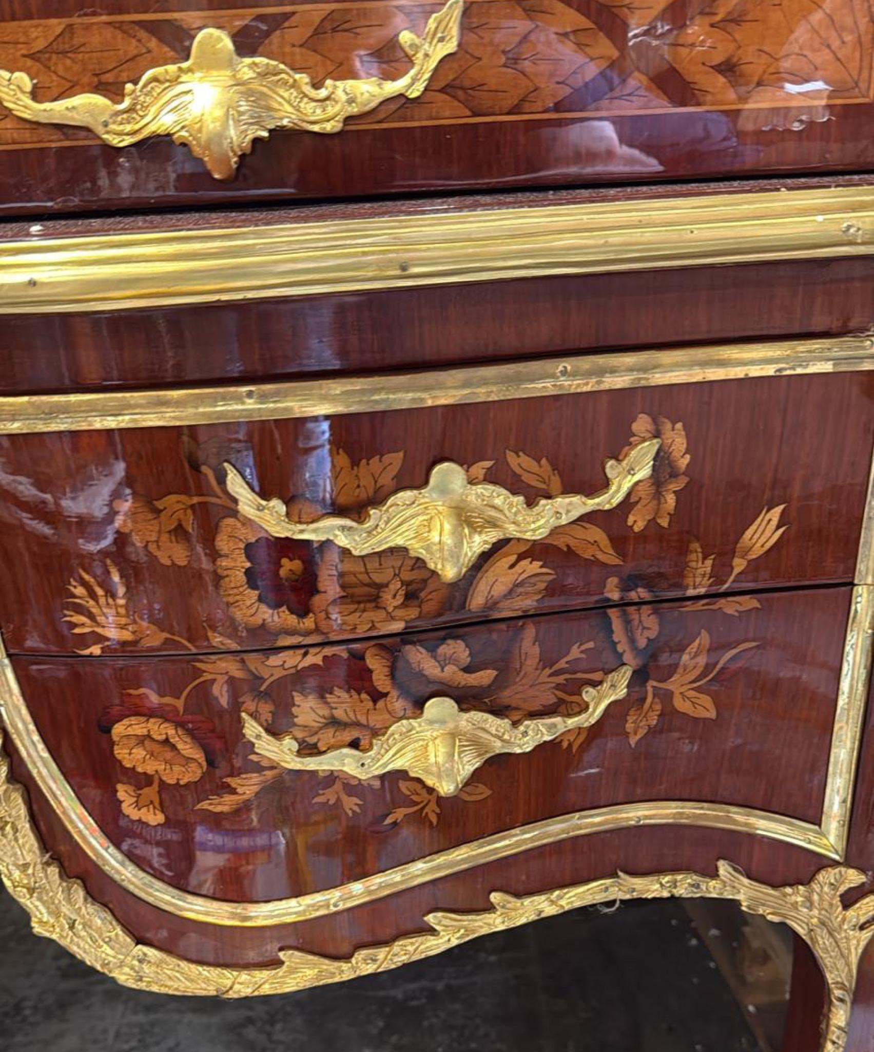 Bureau De Roi - French Roll Top Desk Louis XV Monumental In Good Condition For Sale In Potters Bar, GB