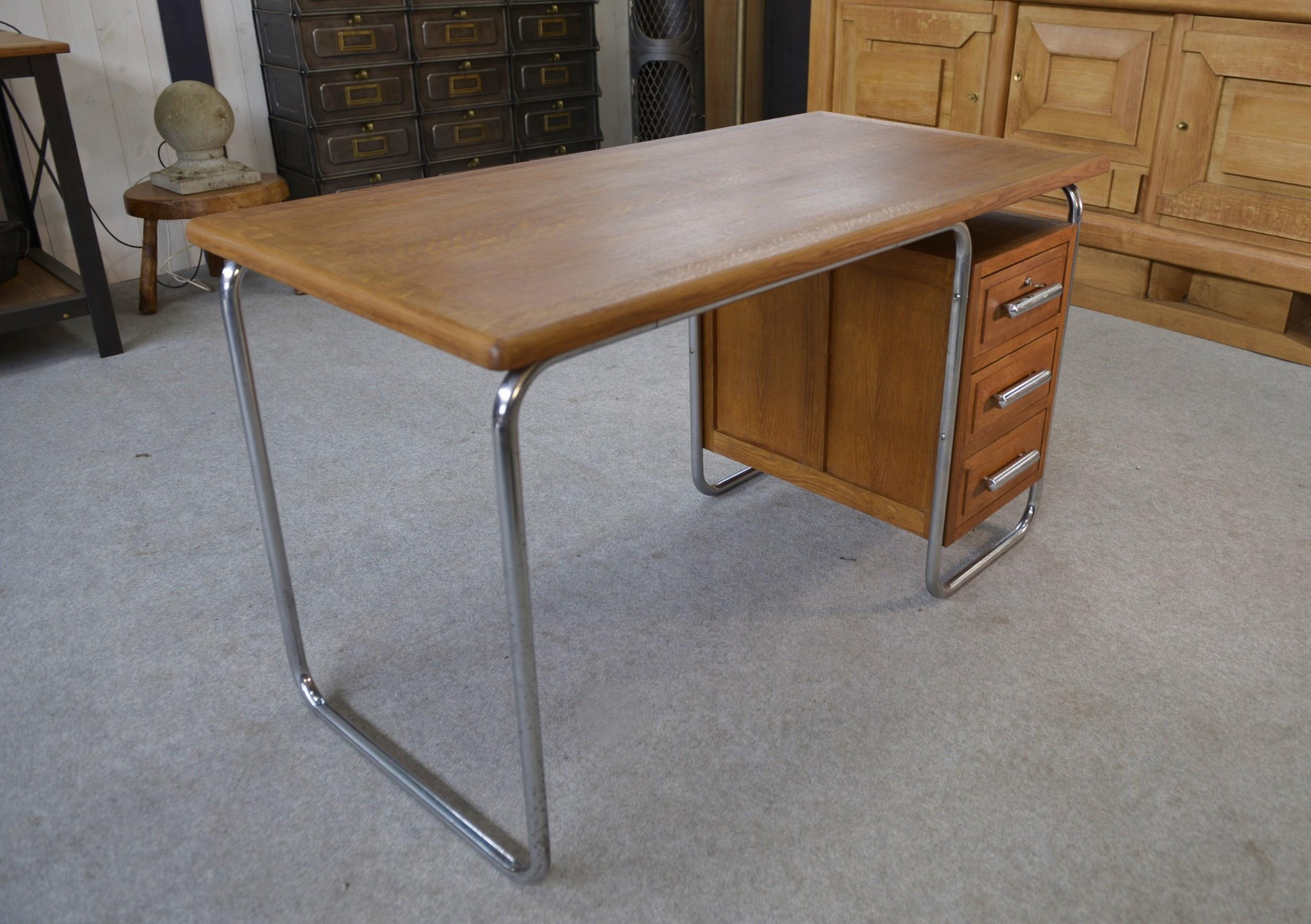 Bureau design Bauhaus en tube chromé et chêne massif par Kovona 1960's en vente 5