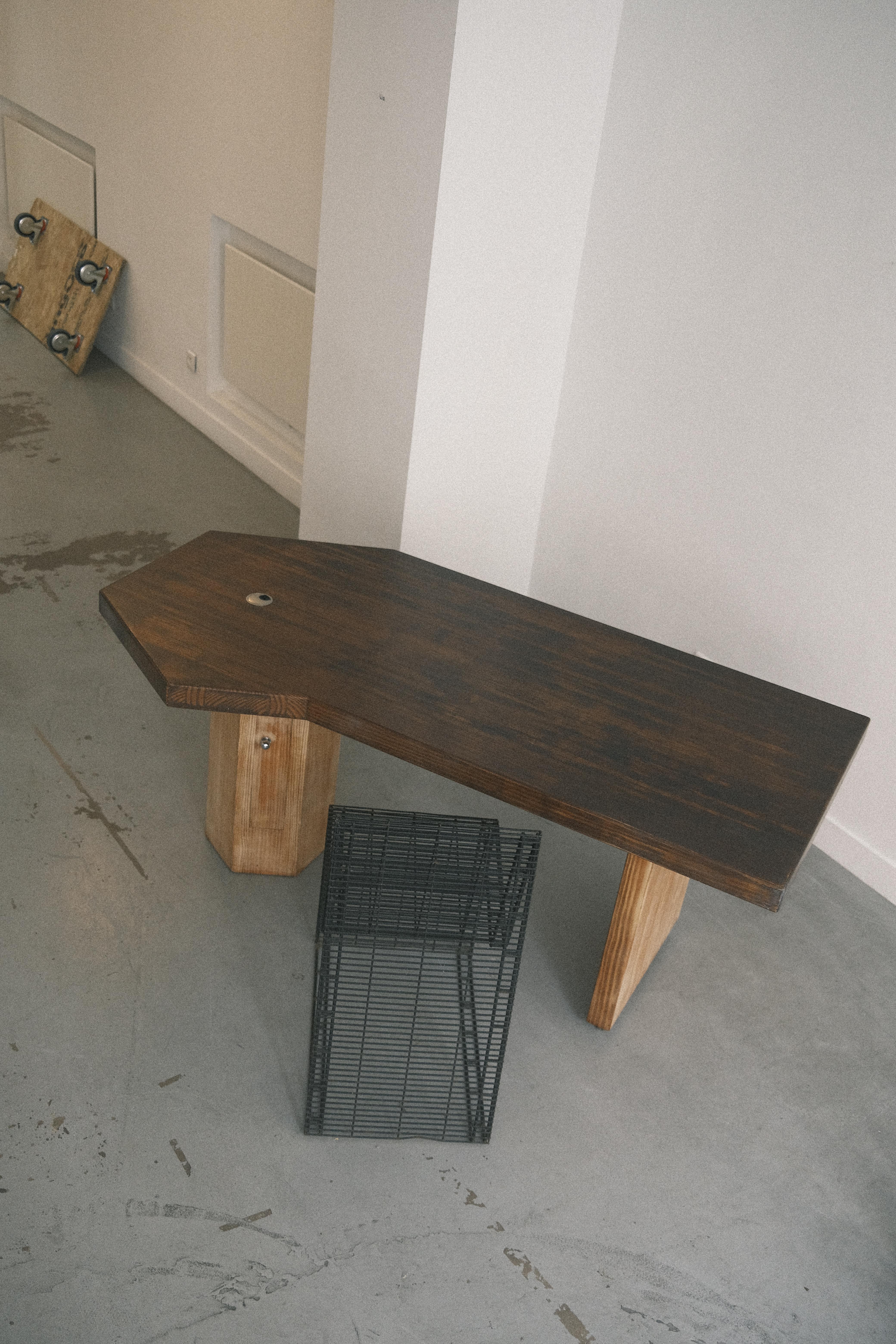 Bureau en bois dans le goût de Charlotte Perriand For Sale 12