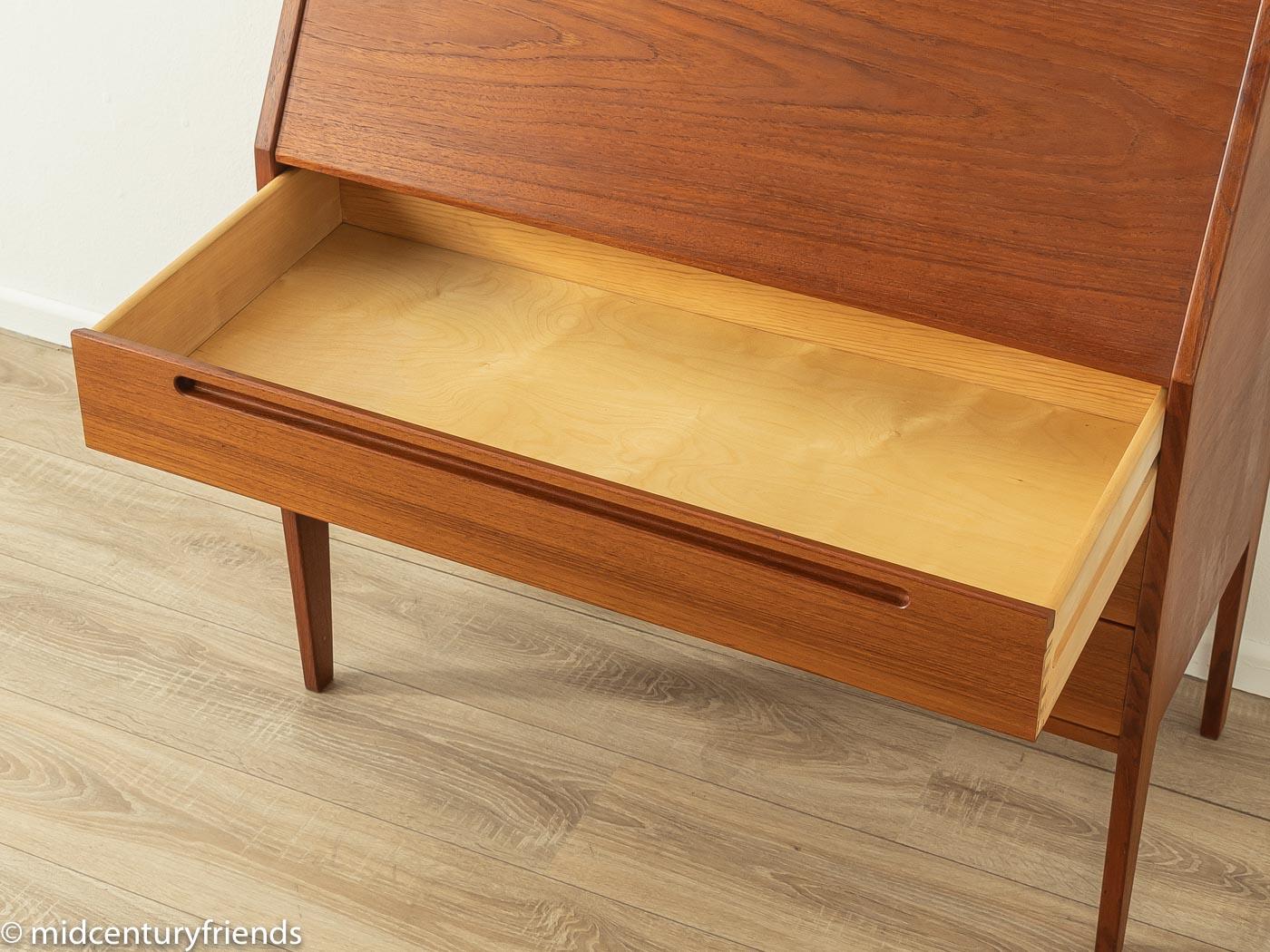 Bureau from the 1960s by Nils Jonsson for HJN Møbelfabrik, Made in Denmark 1