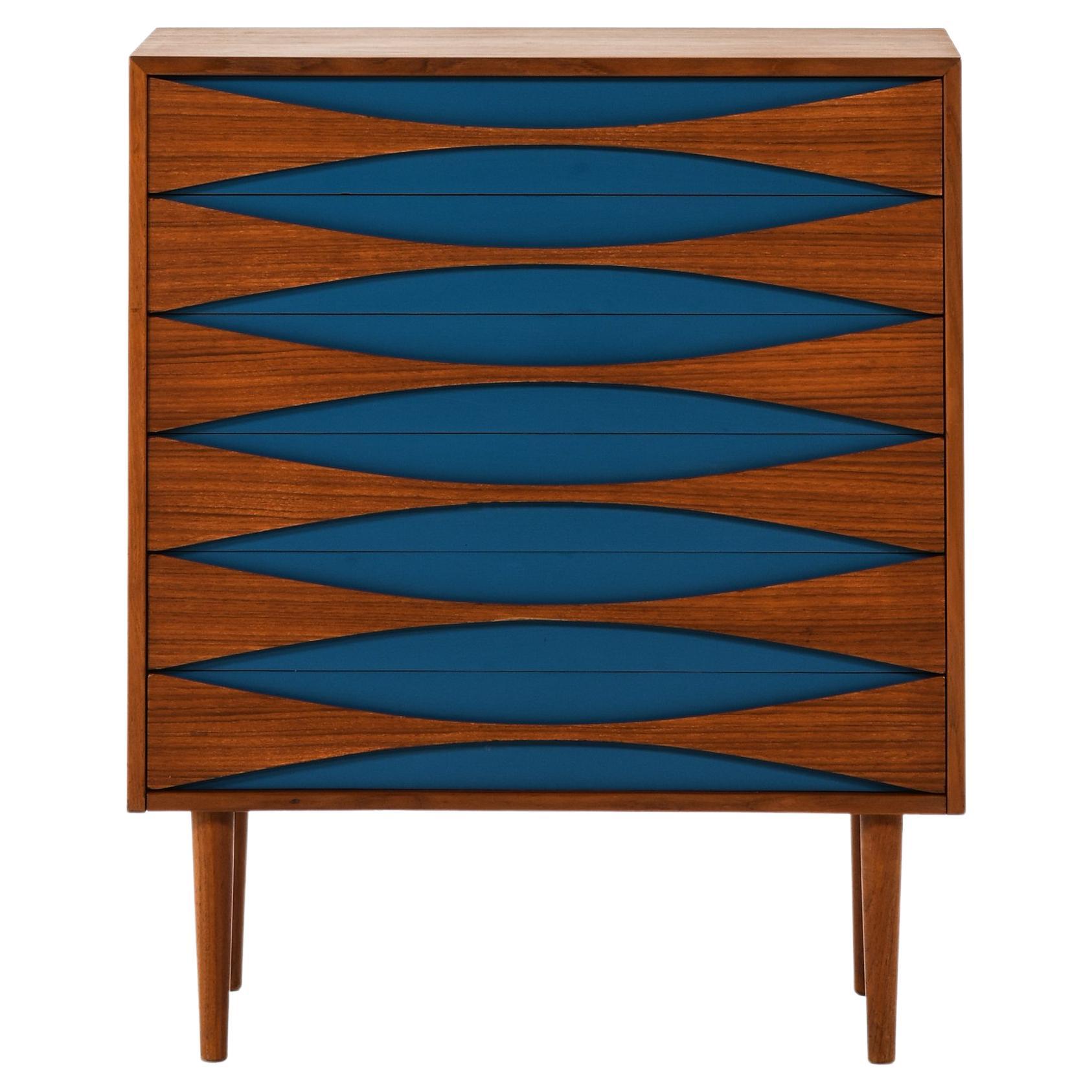 Bureau in Teak and Blue Lacquered by Arne Vodder, 1950's For Sale