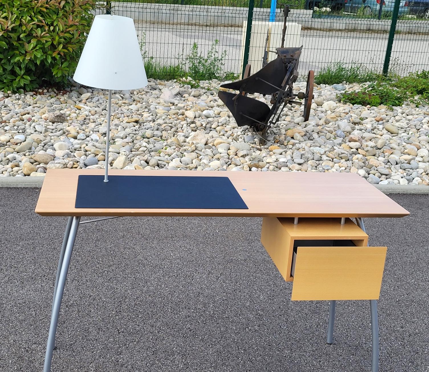 Bureau Jean Nouvel Edition Ligne Roset plateau bois pieds aluminium 1980 Design For Sale 5