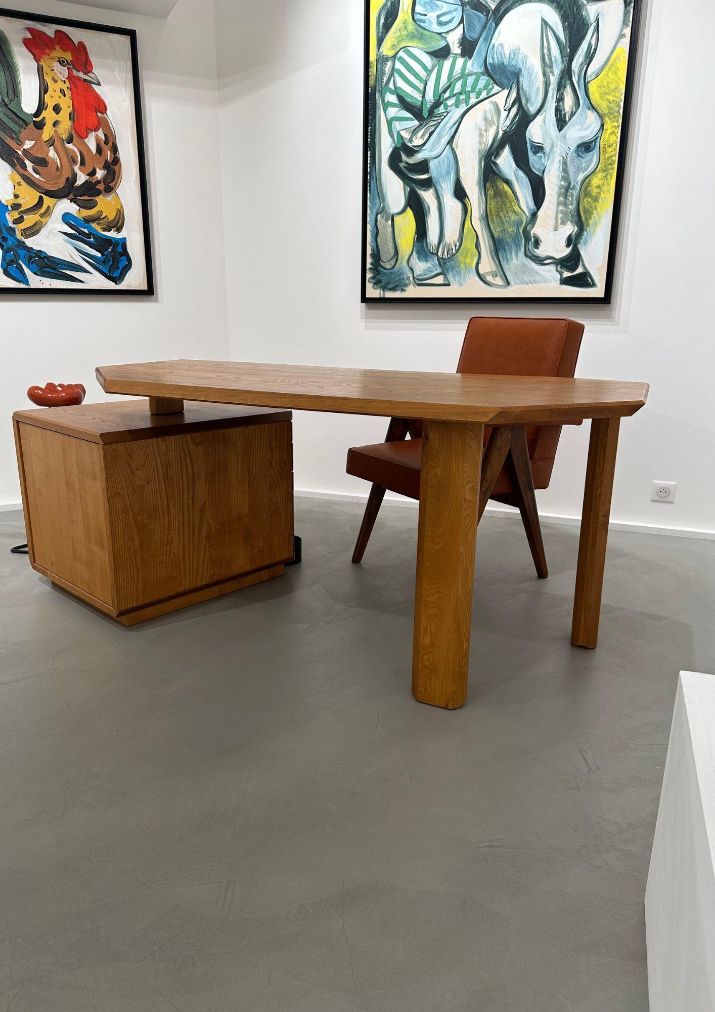Bureau Modèle B40 Excellent état - En vente à Paris, FR