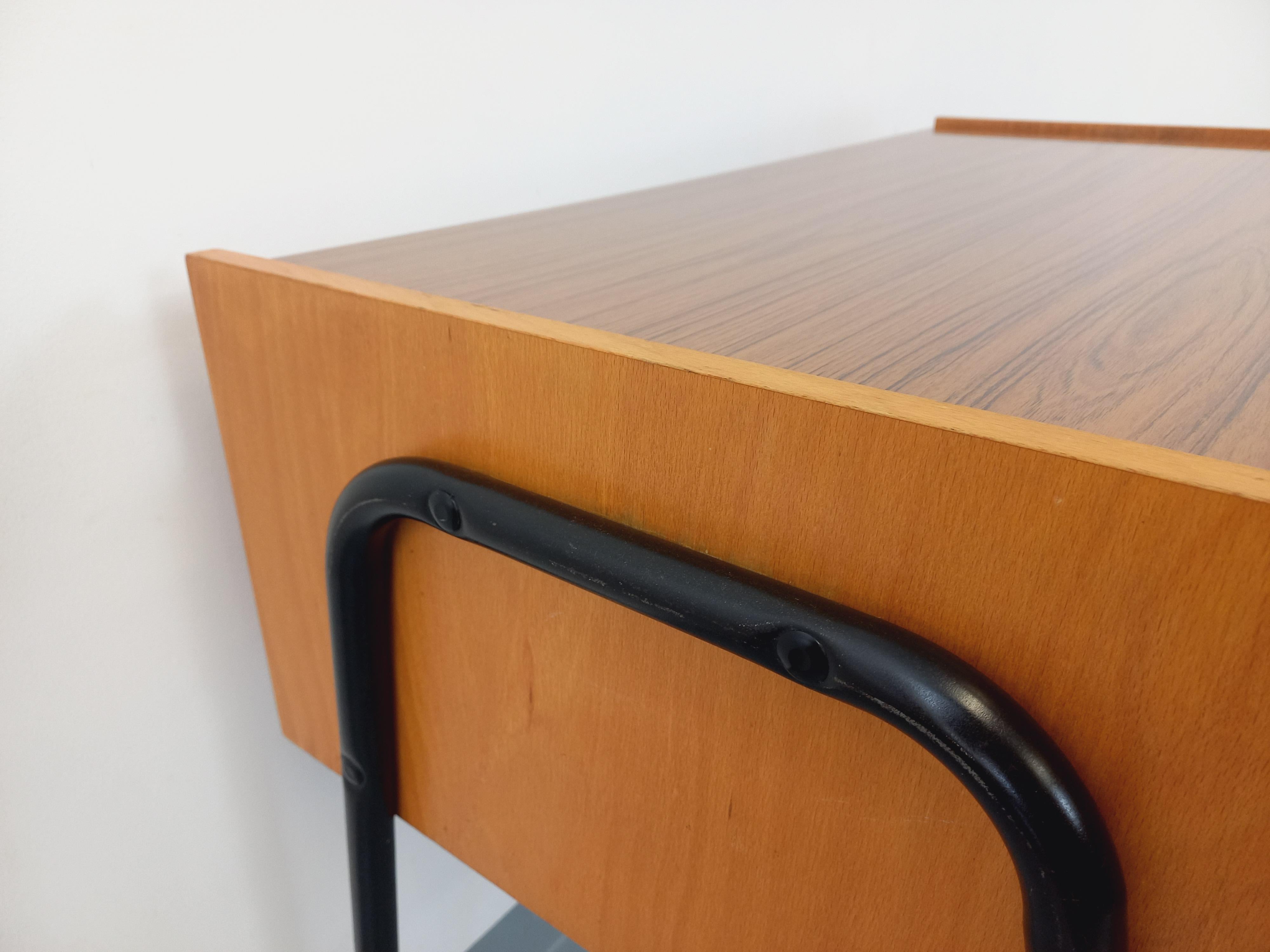 bureau vintage annee 60