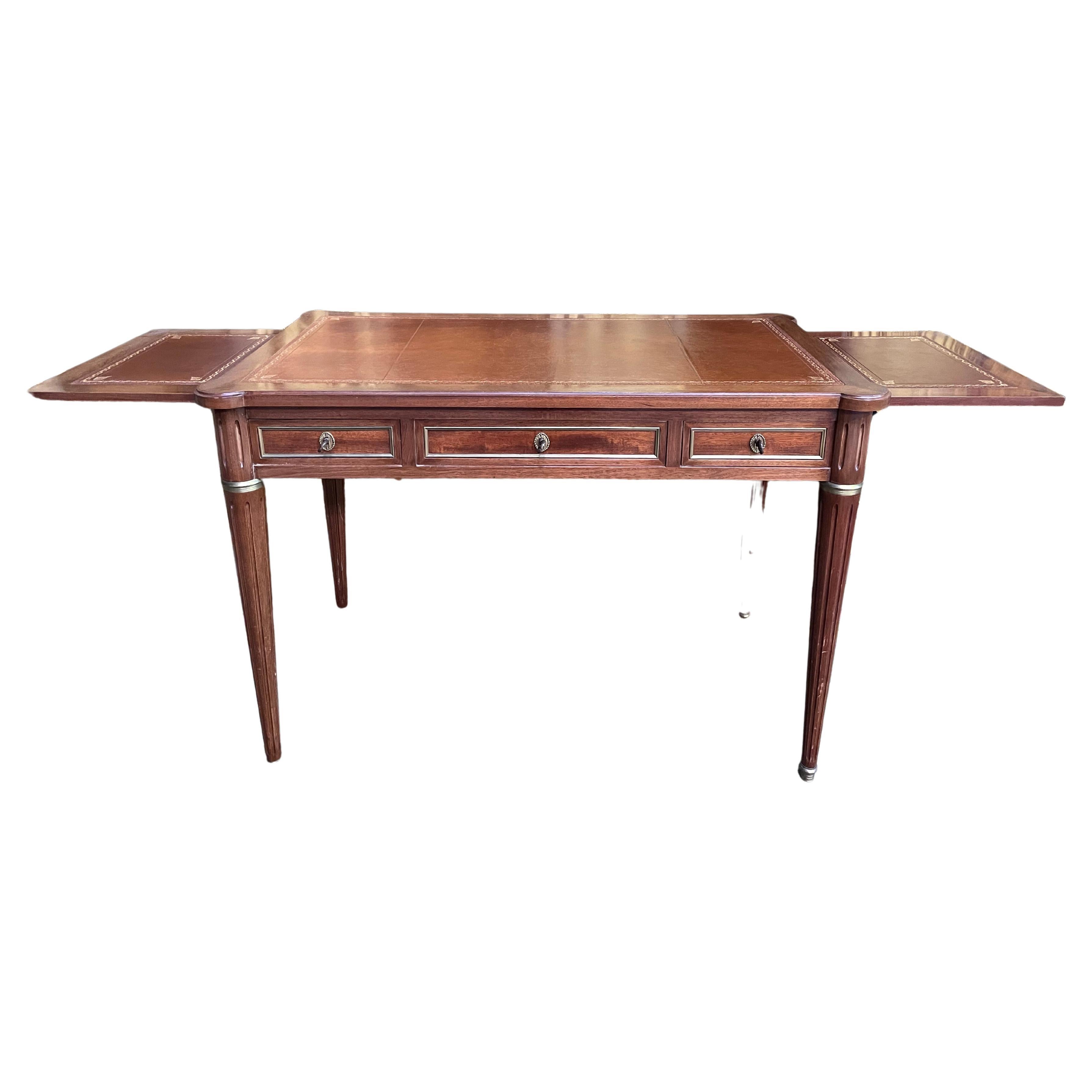 Bureau Plat De Style Louis XVI  im Angebot