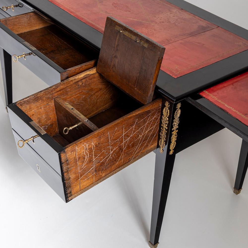 Bureau Plat, fine del XIX secolo in vendita 10