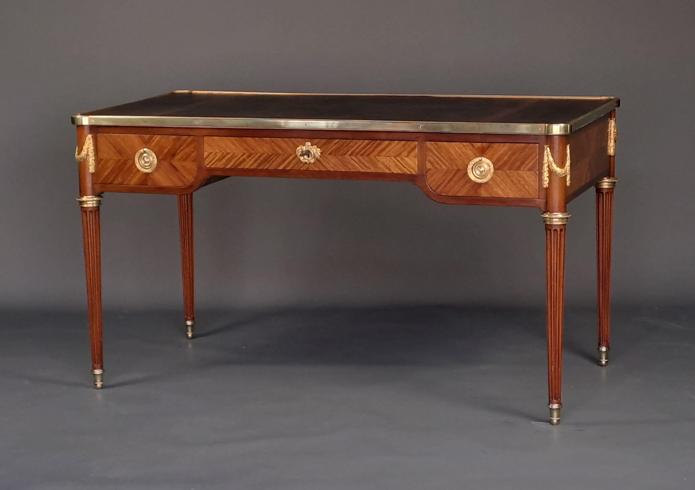 French Bureau Plat Louis XVI Style in Marquetry and Gilt Bronze For Sale