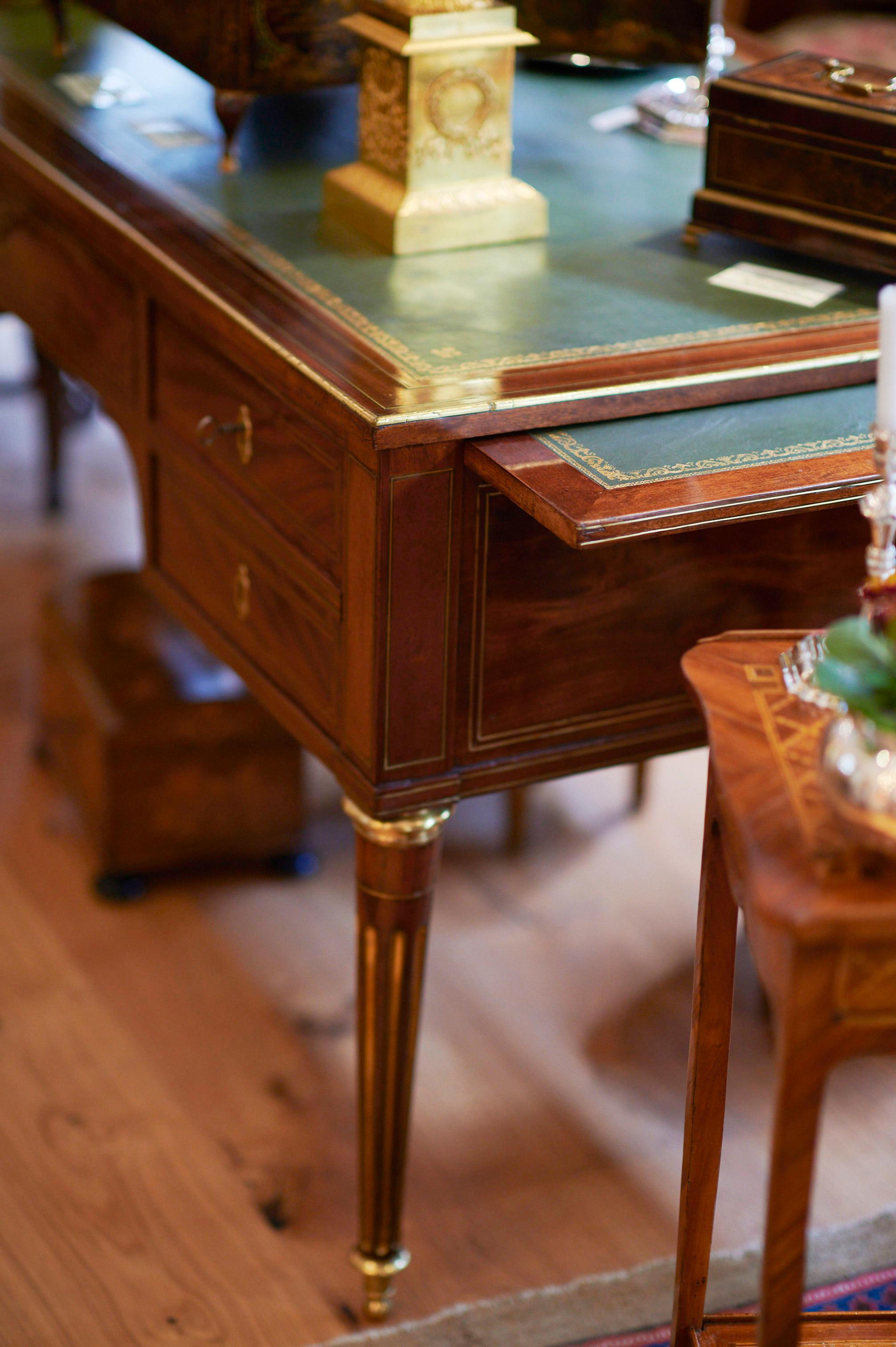Wood Bureau-Plat, Paris 1785, Lebesque, 18th Century Writing Desk, French, Signed For Sale