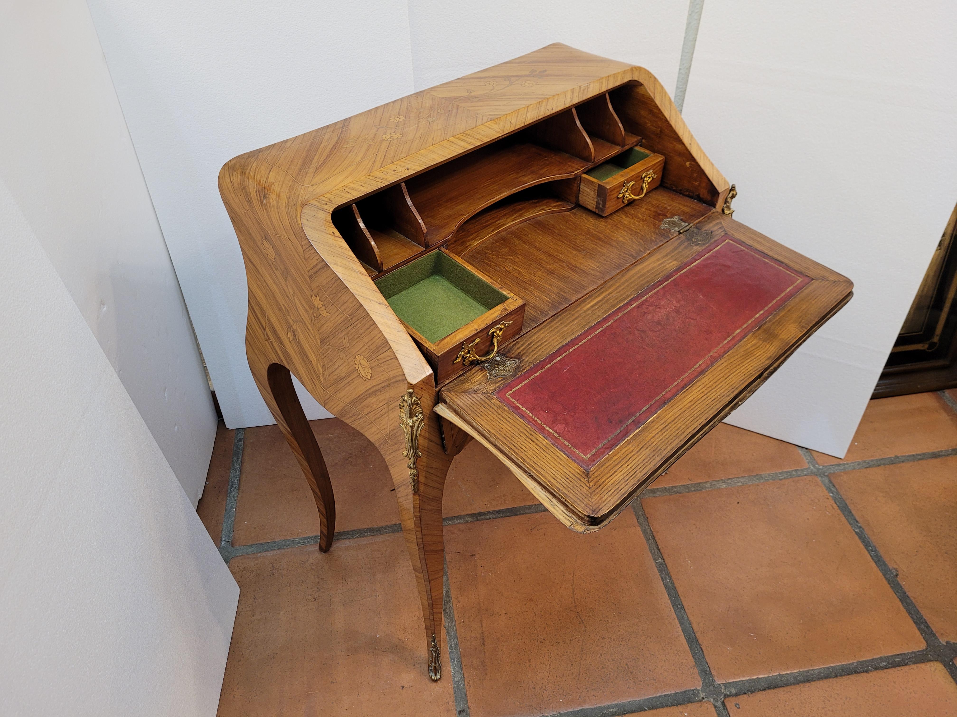 Wood Bureau secretaire à pente / d'âne French, Napoleon III Floral marquetry