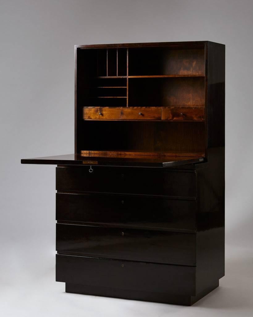 Bureau “Typenko” designed by Axel Einar Hjorth for Nordiska Kompaniet,
Sweden, 1932.

Ebonized birch.

Measures: H 137 cm/ 4' 6 1/4