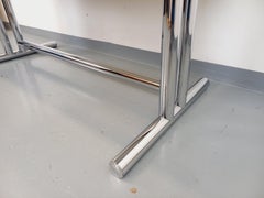 Bureau vintage en bois de noyer et métal chromé des années 70